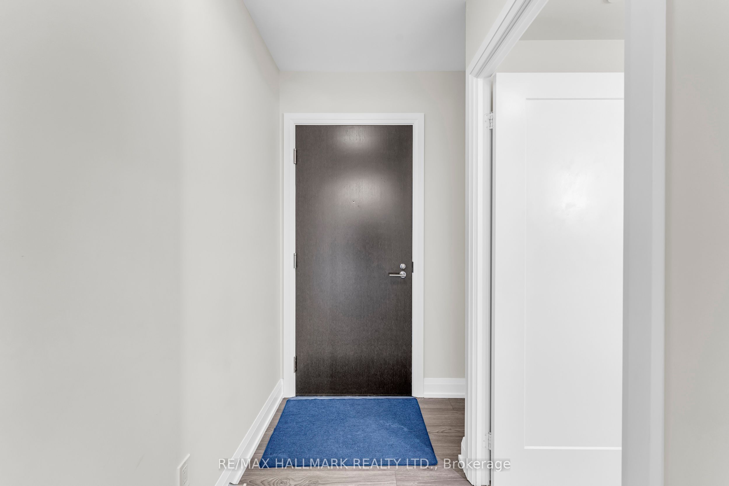 18 Graydon Hall Drive, #603