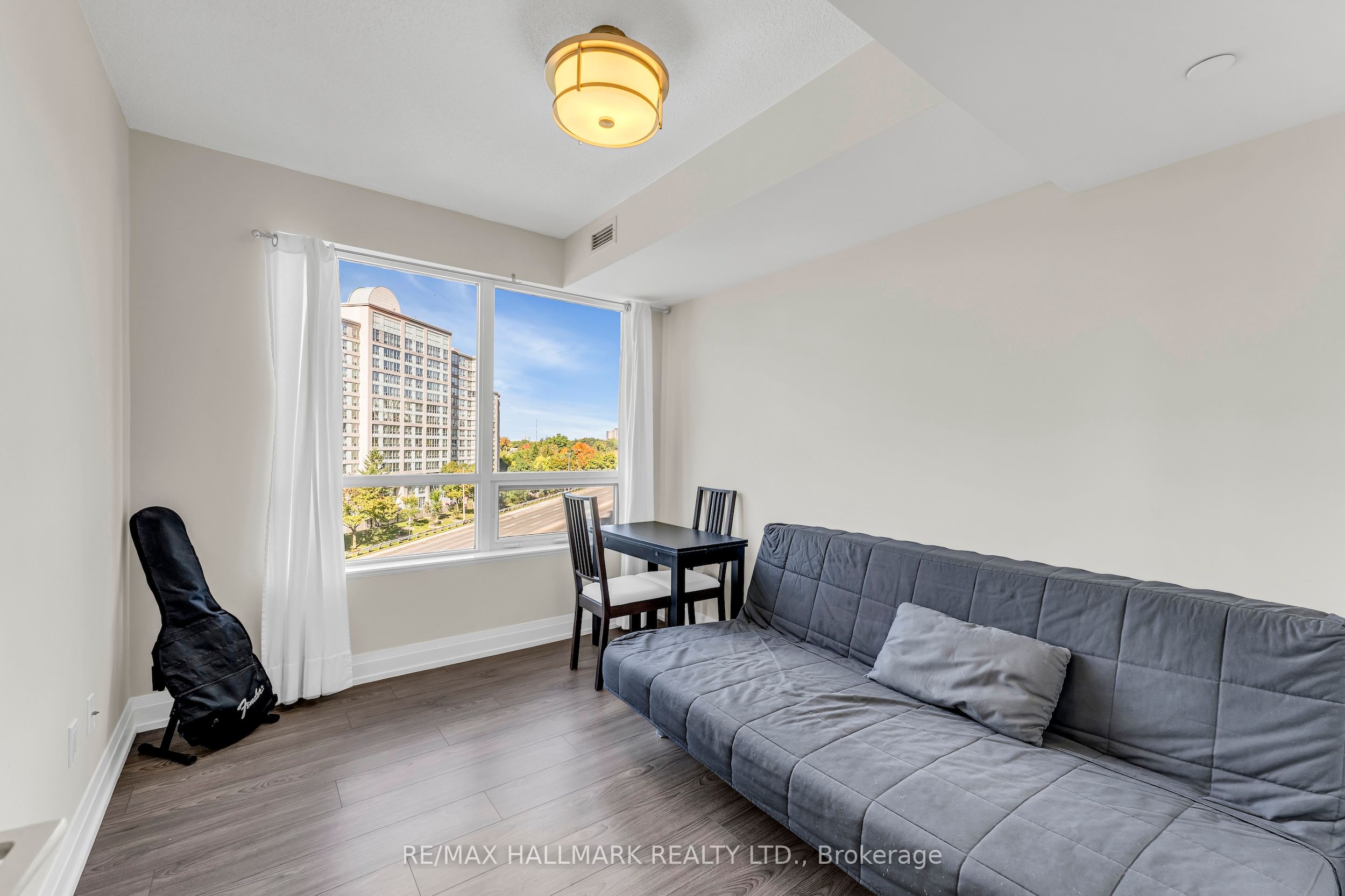18 Graydon Hall Drive, #603