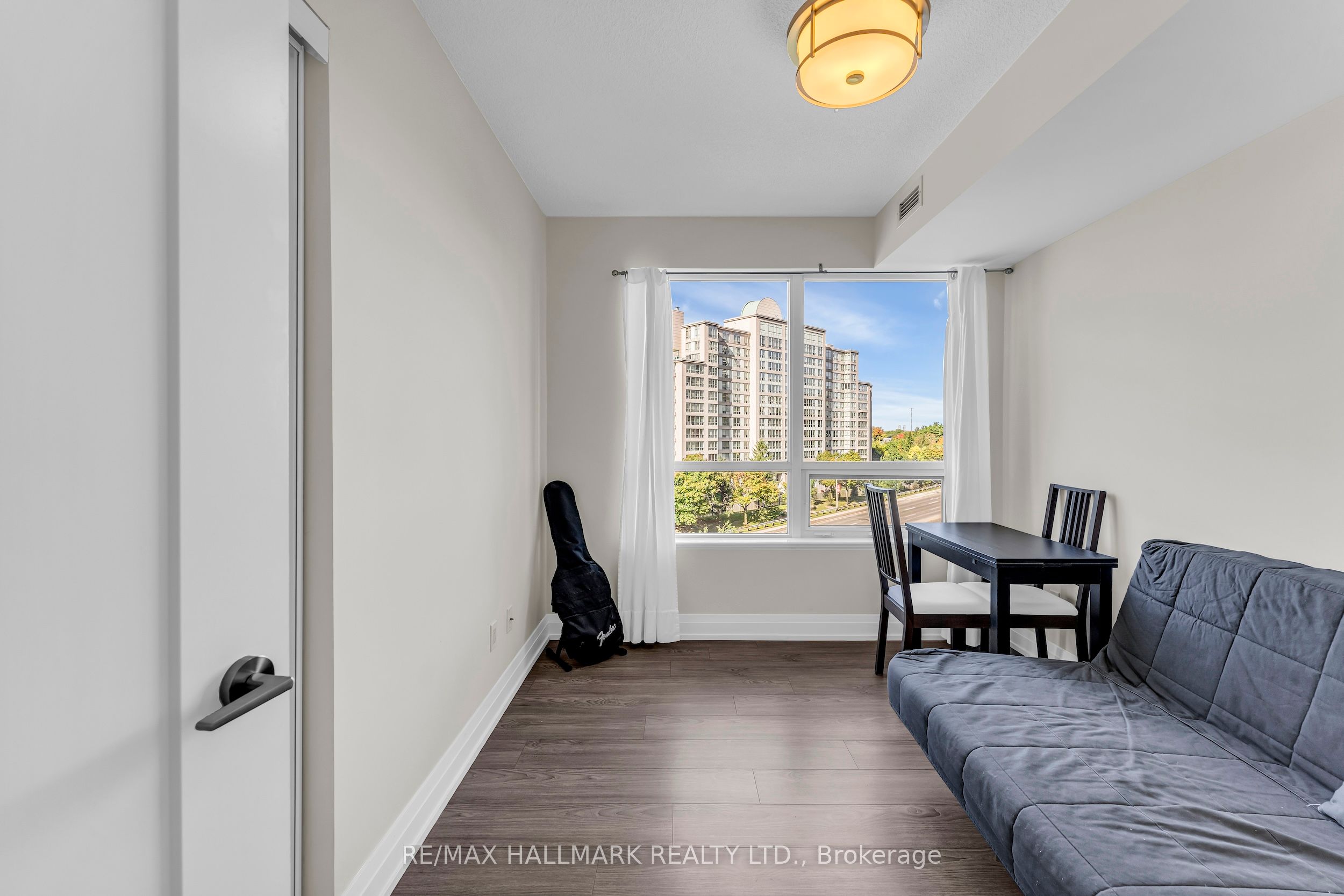 18 Graydon Hall Drive, #603