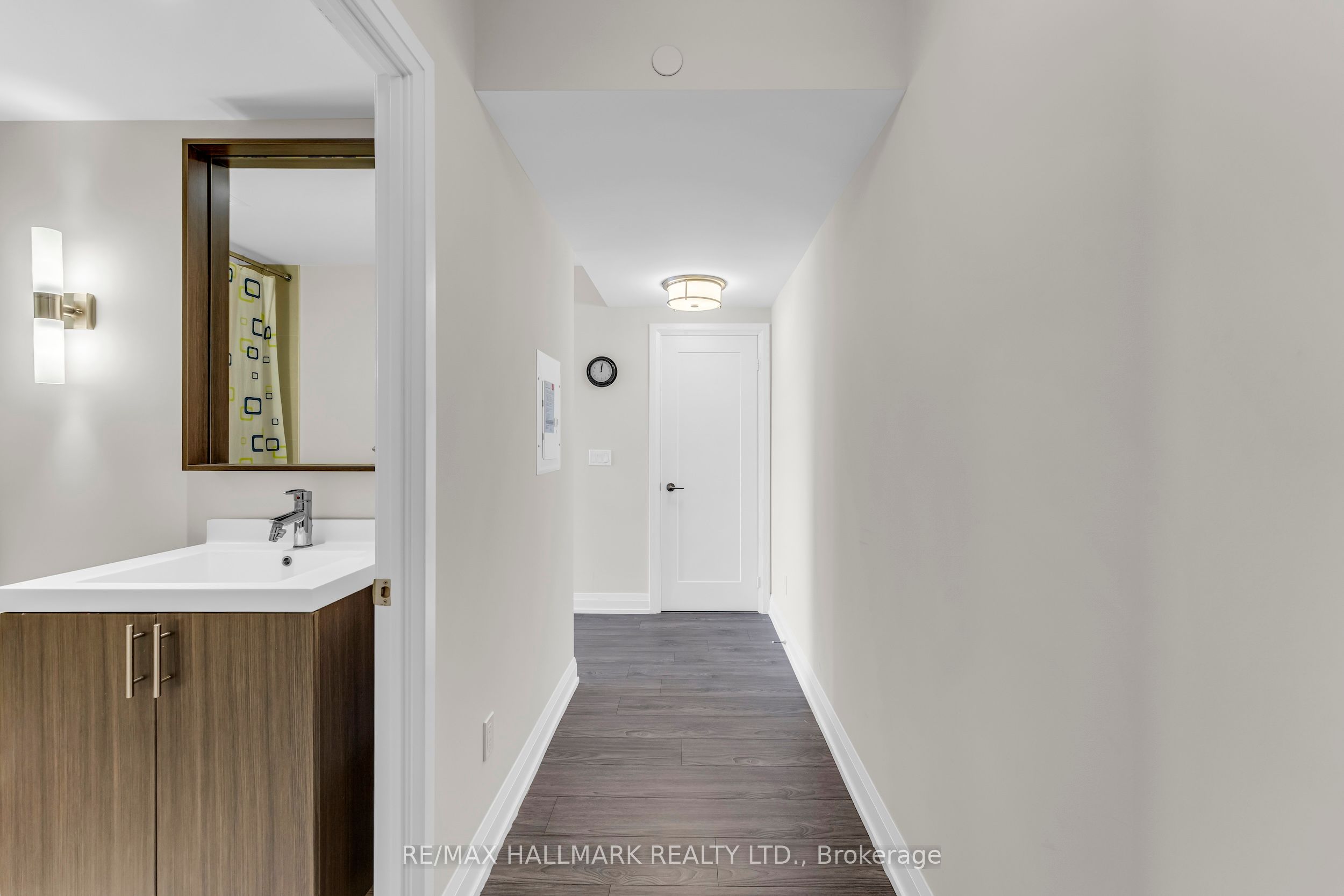 18 Graydon Hall Drive, #603