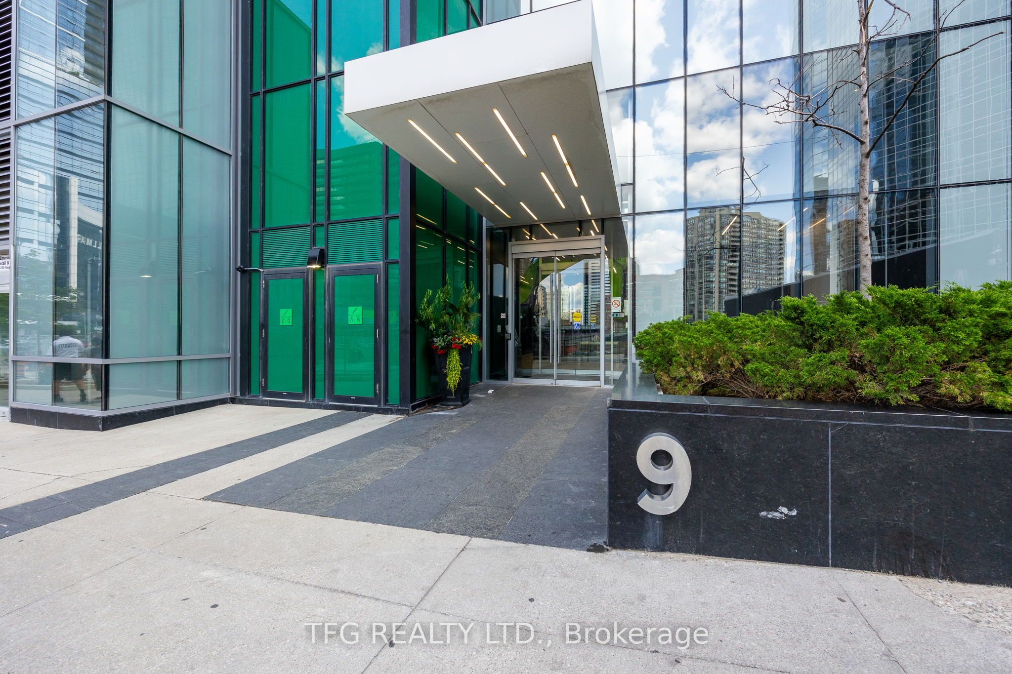 9 Bogert Avenue, #2804