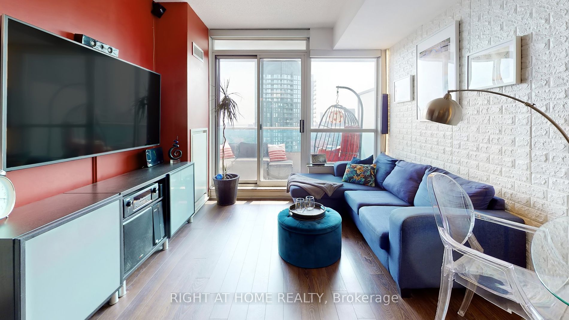 500 Sherbourne Street, #2604