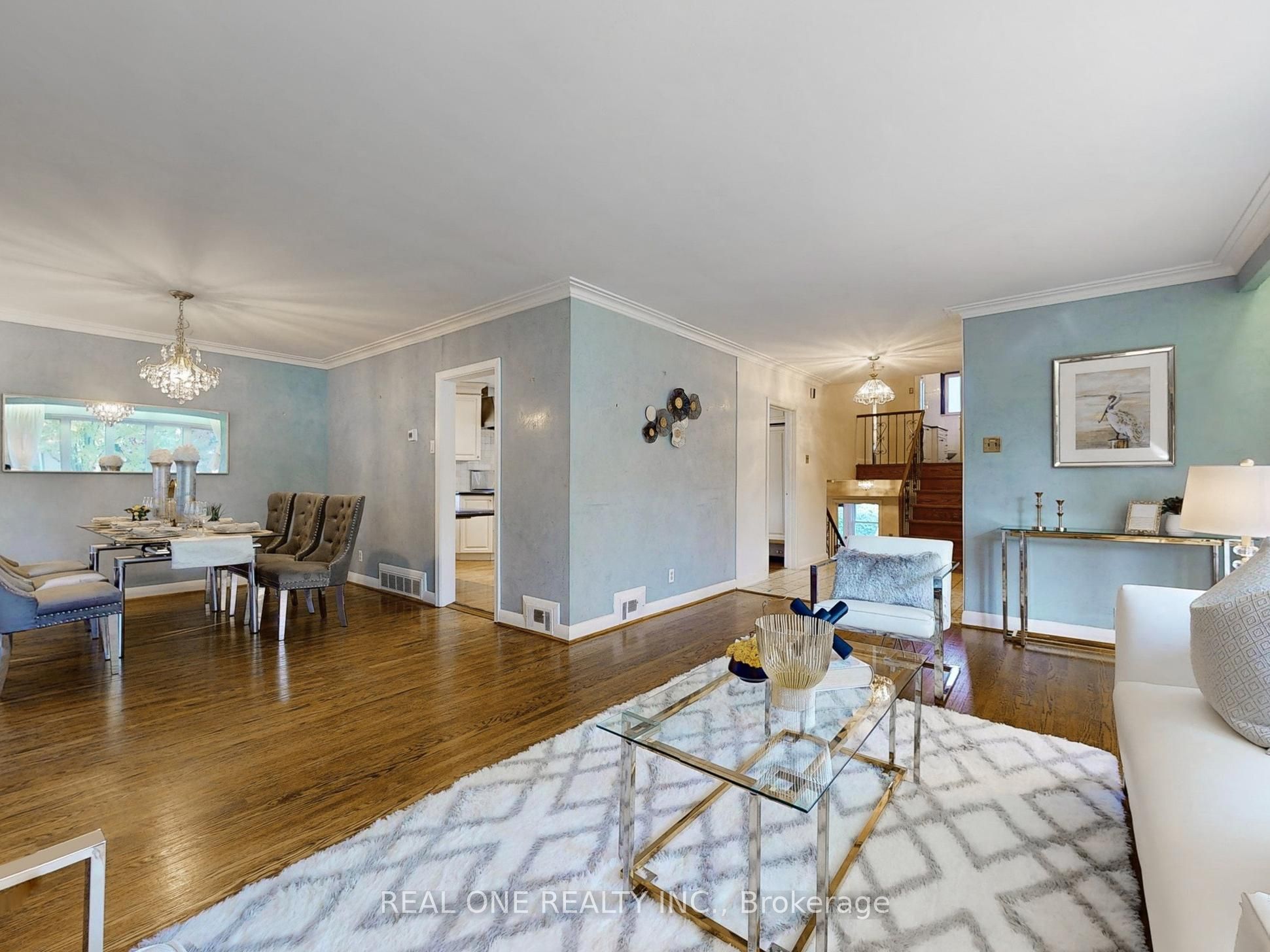 6 Morewood Crescent