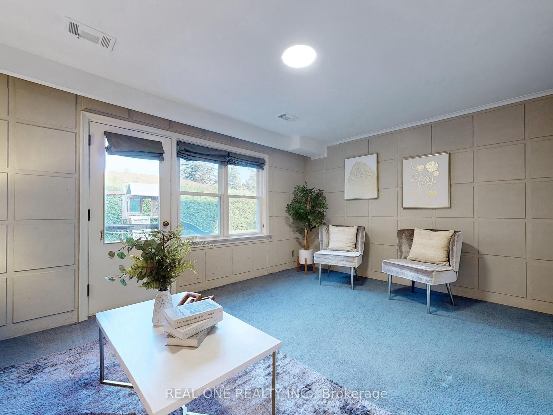 6 Morewood Crescent