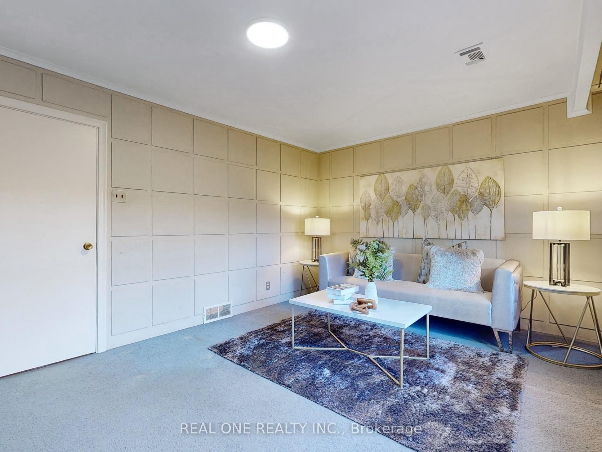 6 Morewood Crescent