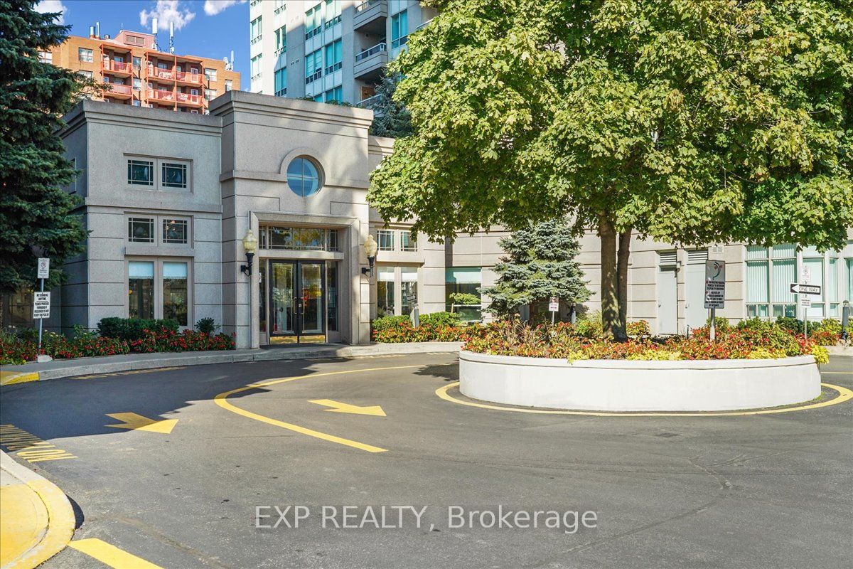 8 Covington Road, #1012