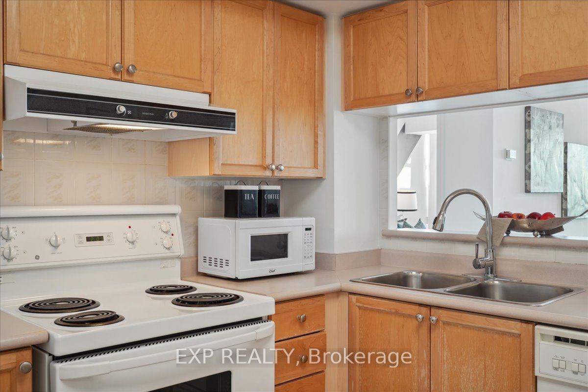 8 Covington Road, #1012