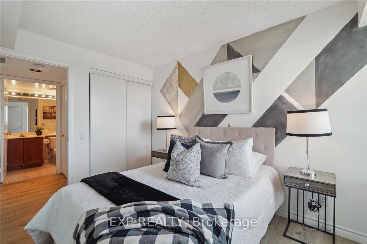 8 Covington Road, #1012