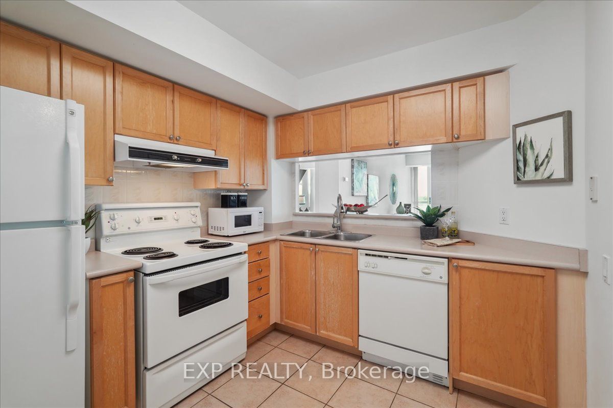 8 Covington Road, #1012
