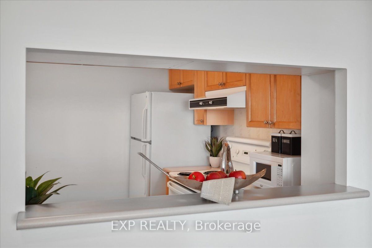 8 Covington Road, #1012