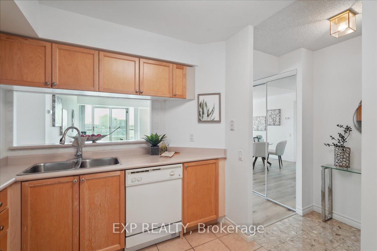 8 Covington Road, #1012
