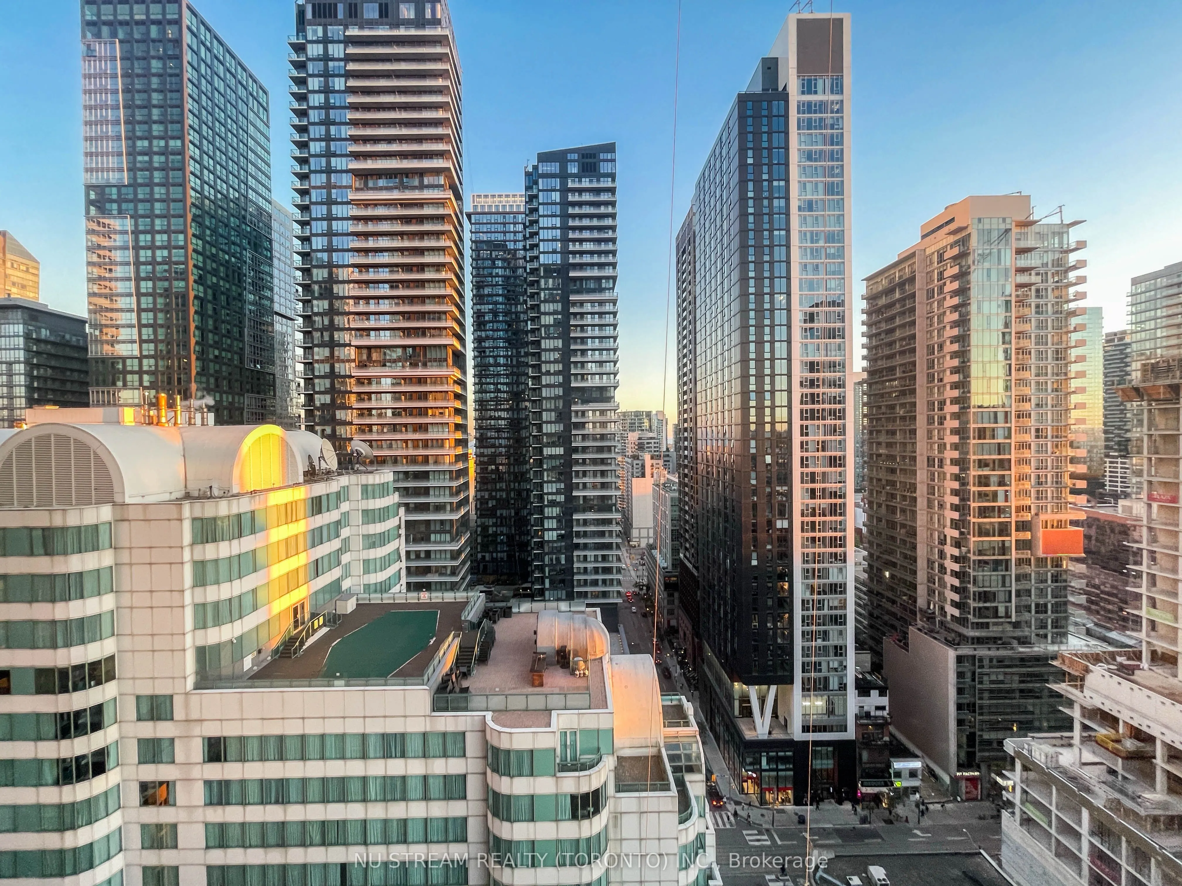 87 Peter Street, #2302