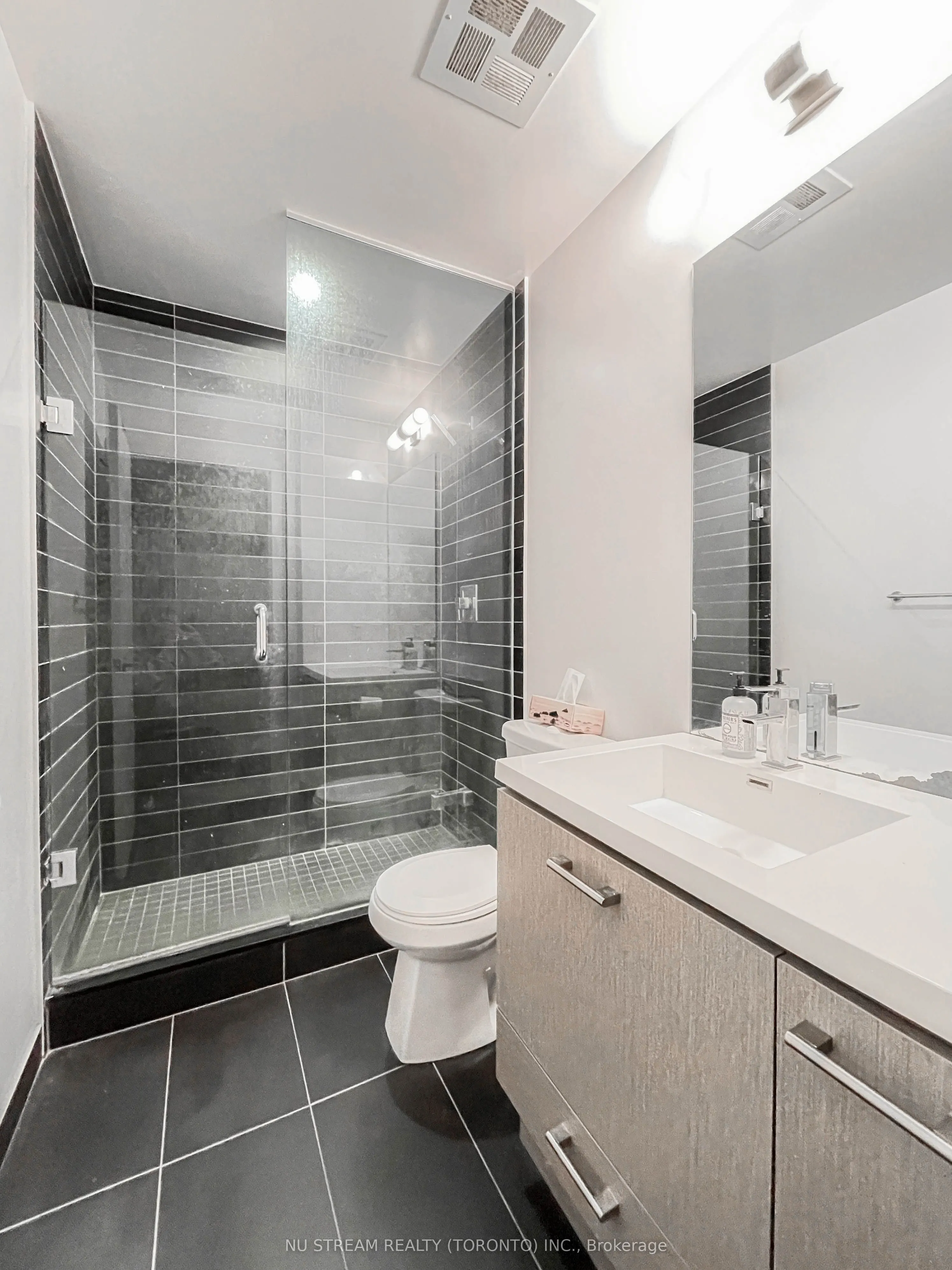87 Peter Street, #2302