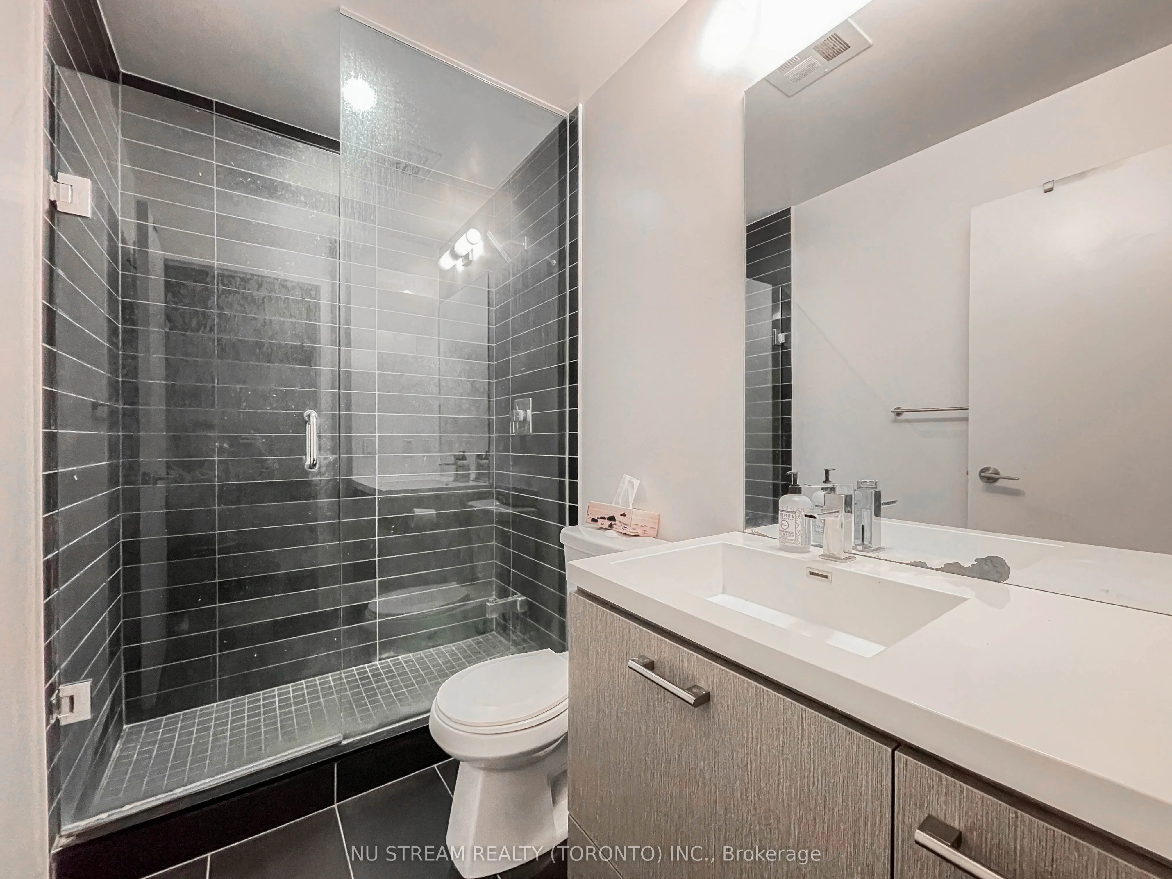 87 Peter Street, #2302