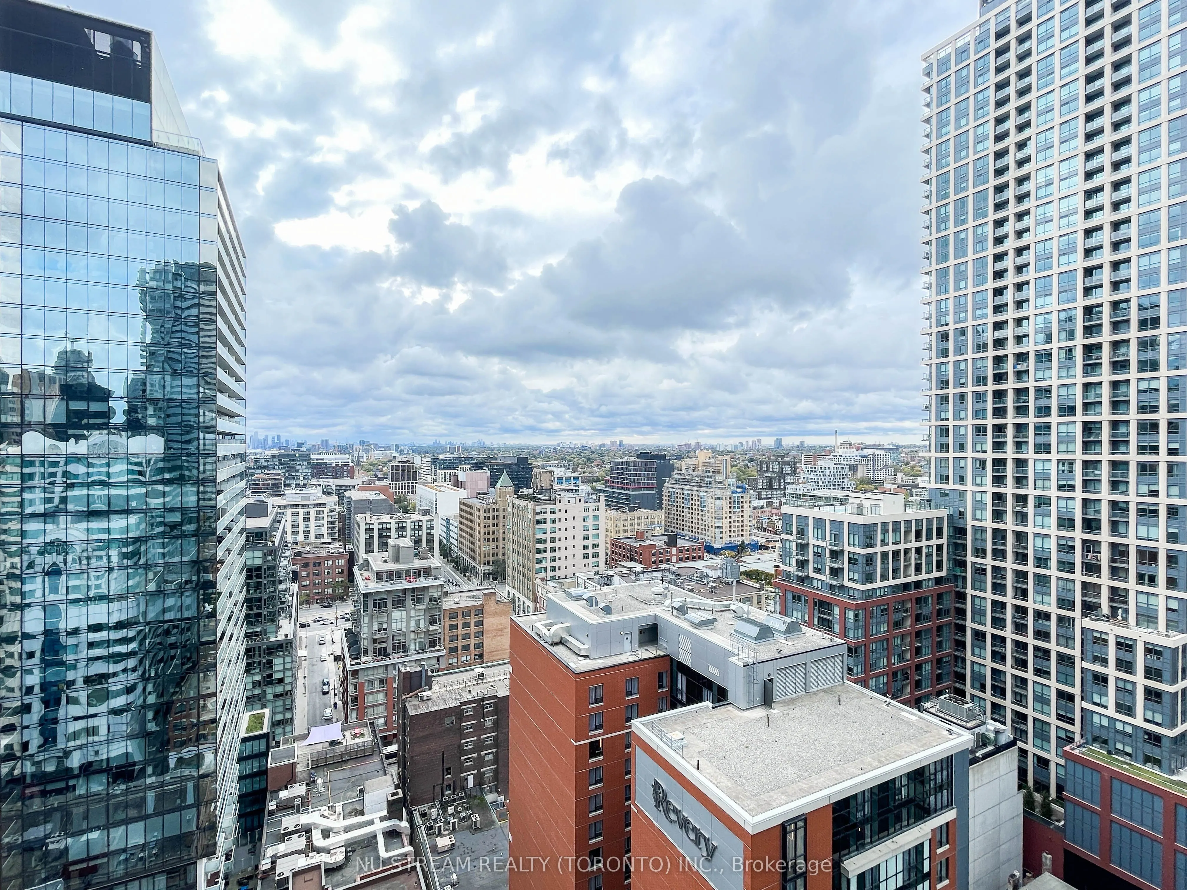 87 Peter Street, #2302