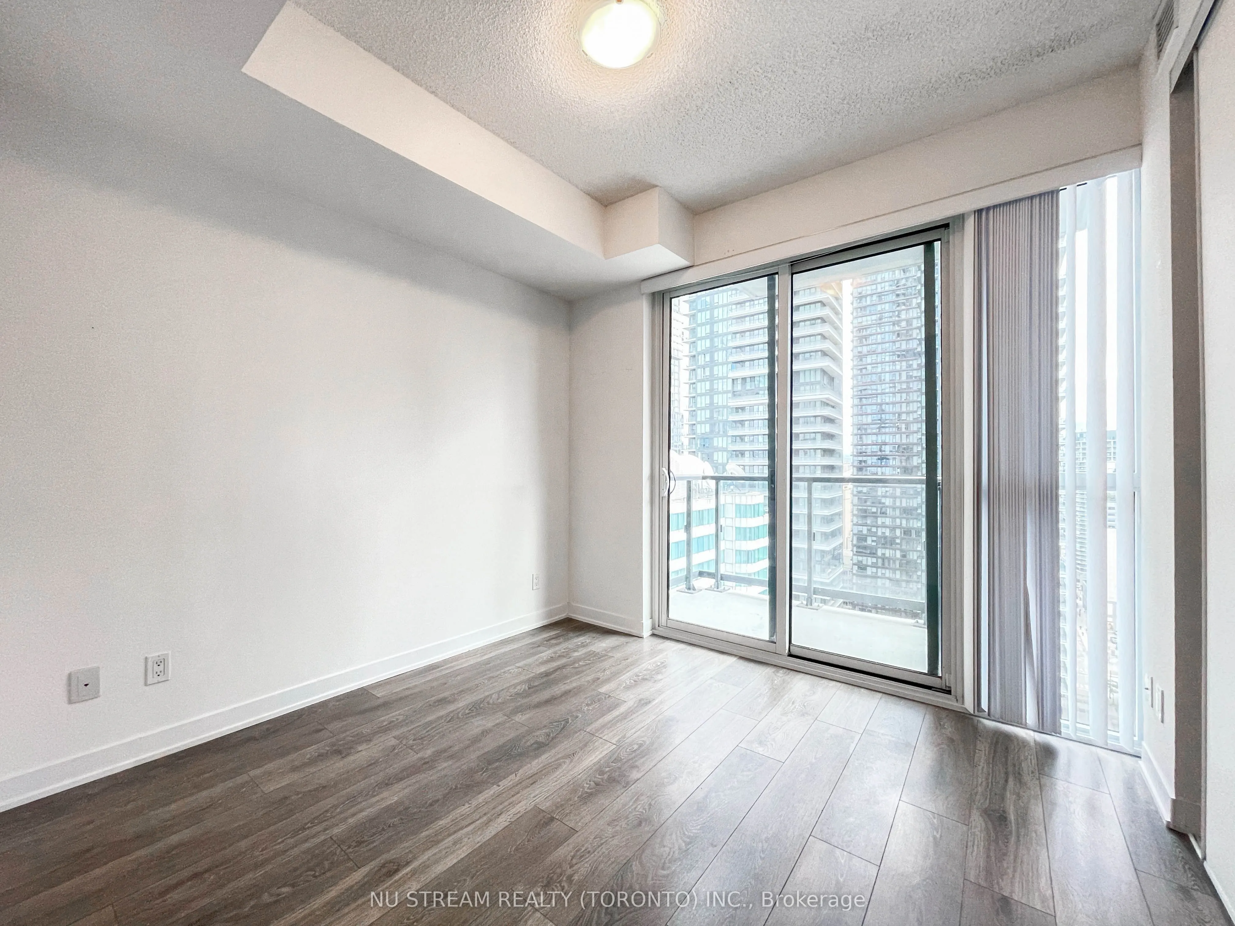 87 Peter Street, #2302