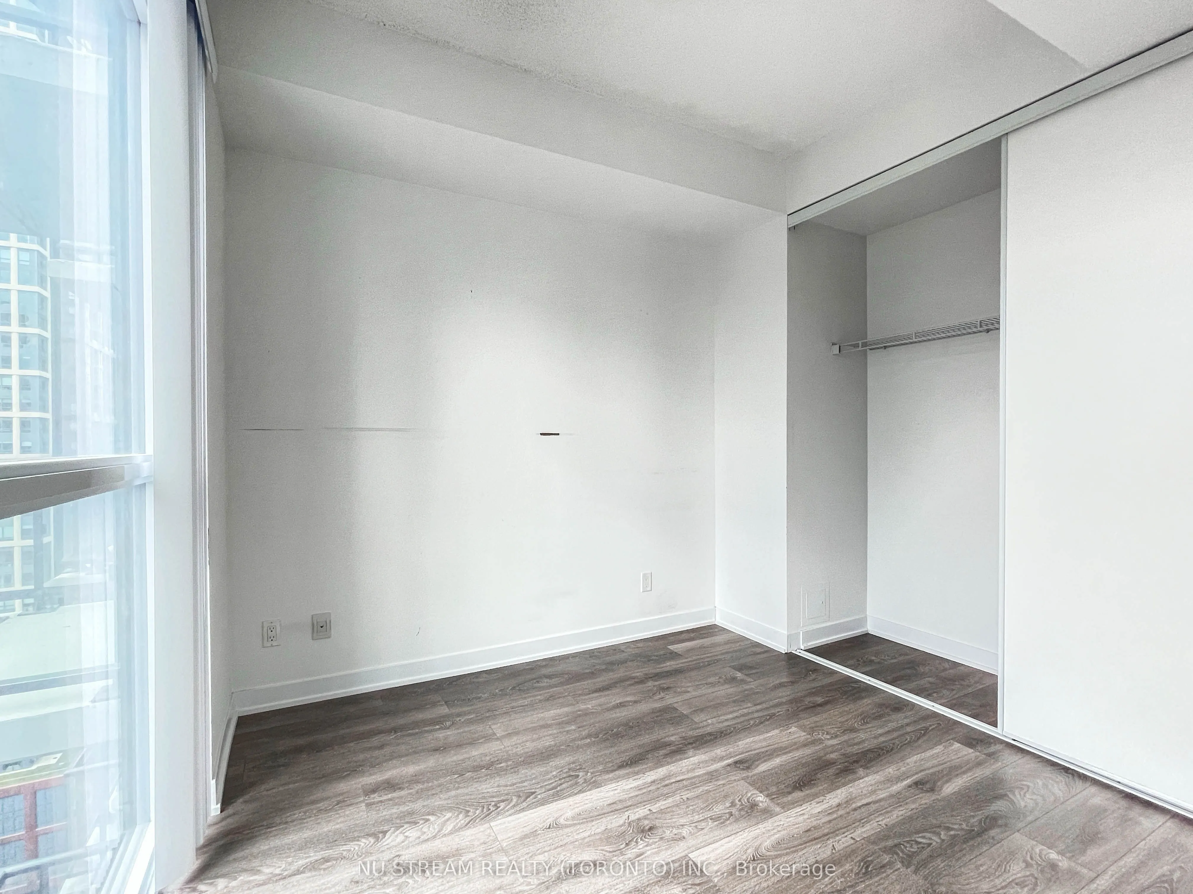 87 Peter Street, #2302