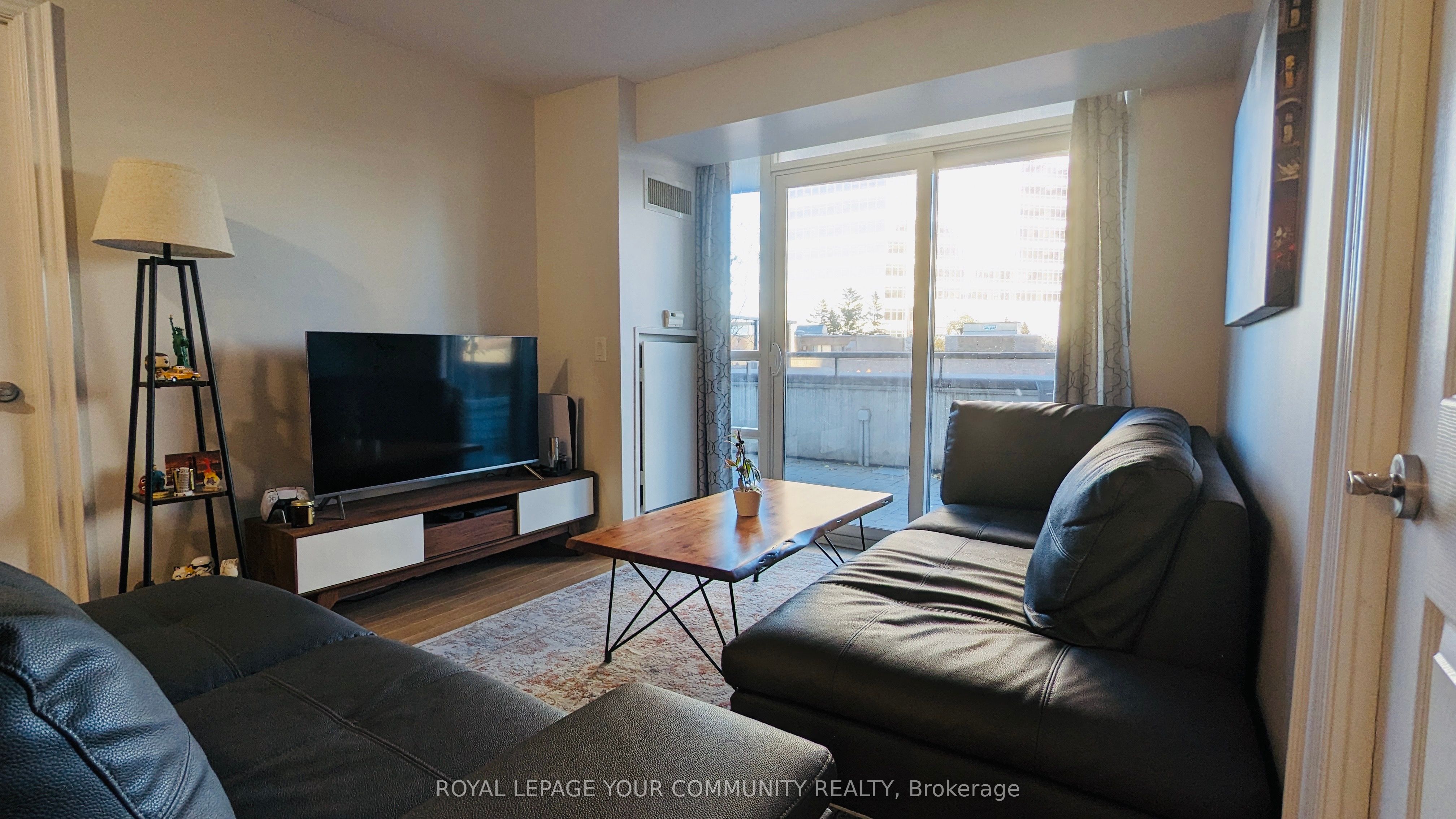 25 Greenview Avenue #325