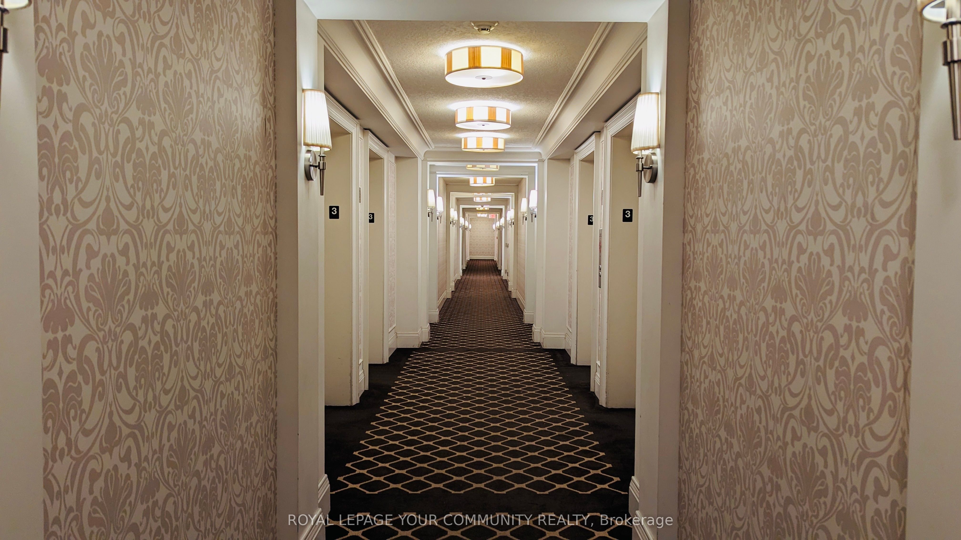 25 Greenview Avenue #325