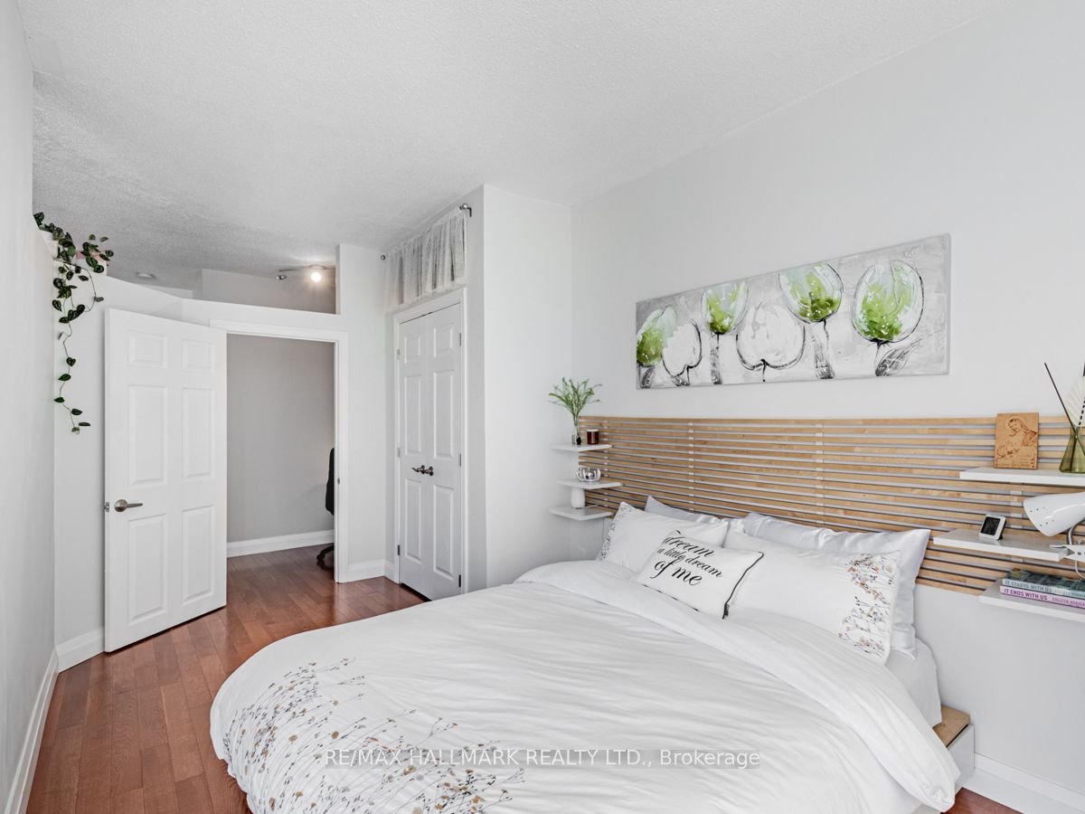 39 Parliament Street #1102