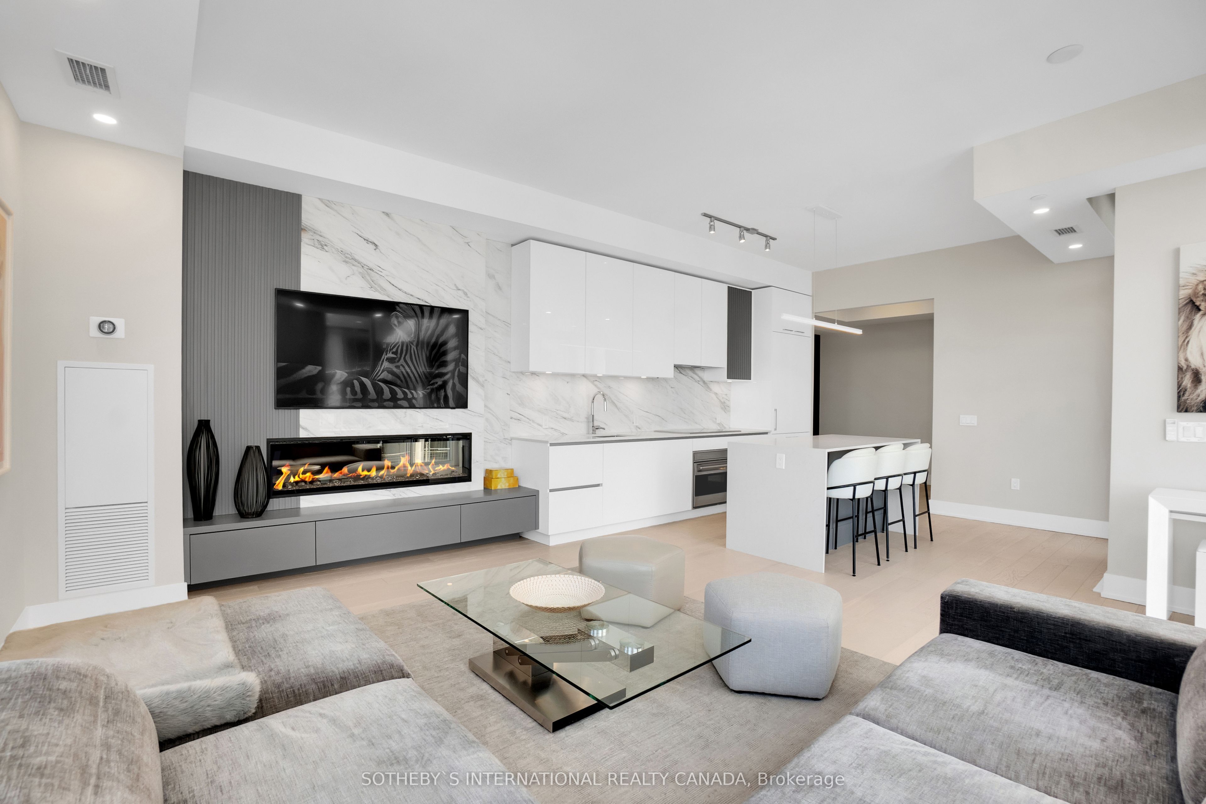 1 Yorkville Avenue #5405