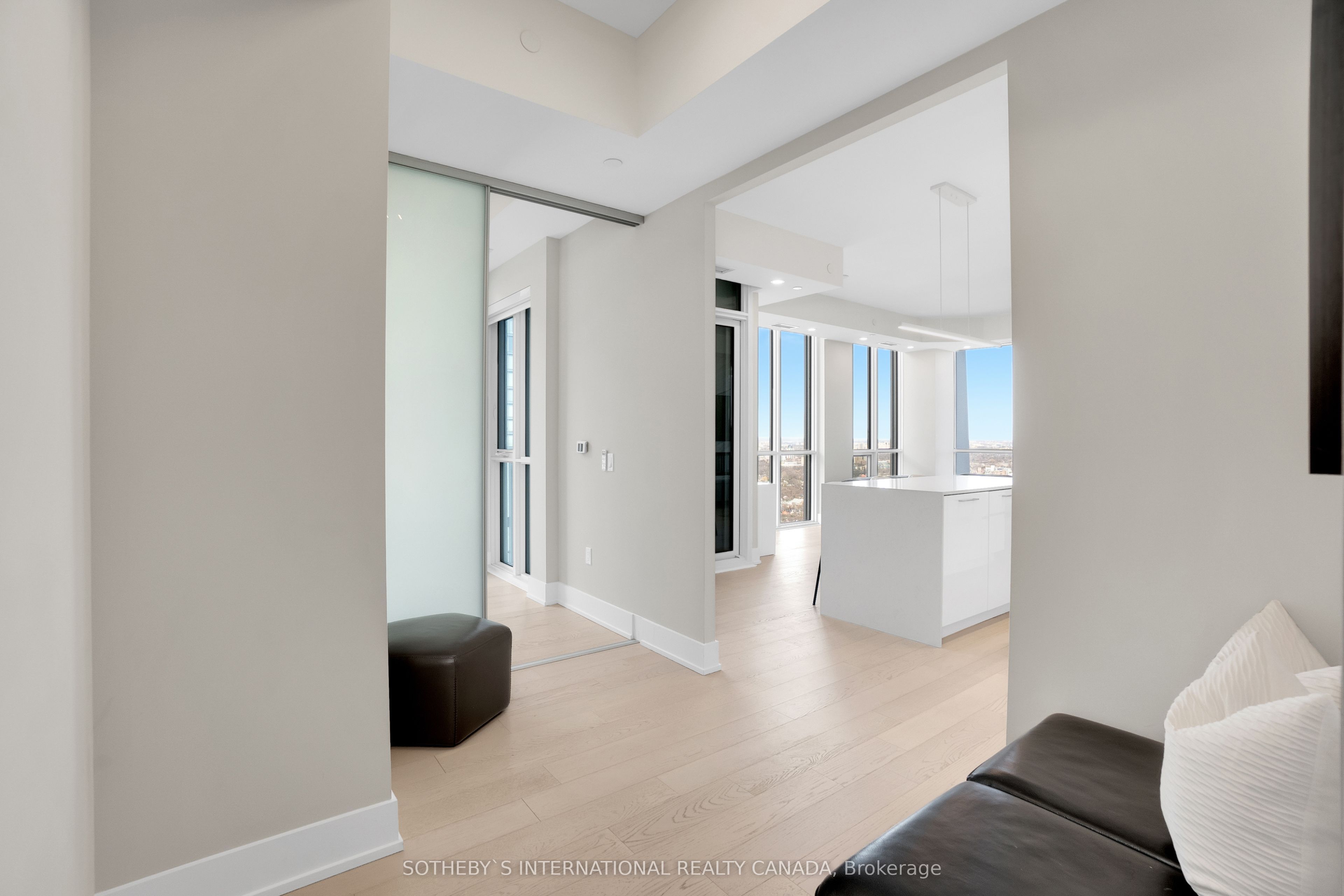 1 Yorkville Avenue #5405