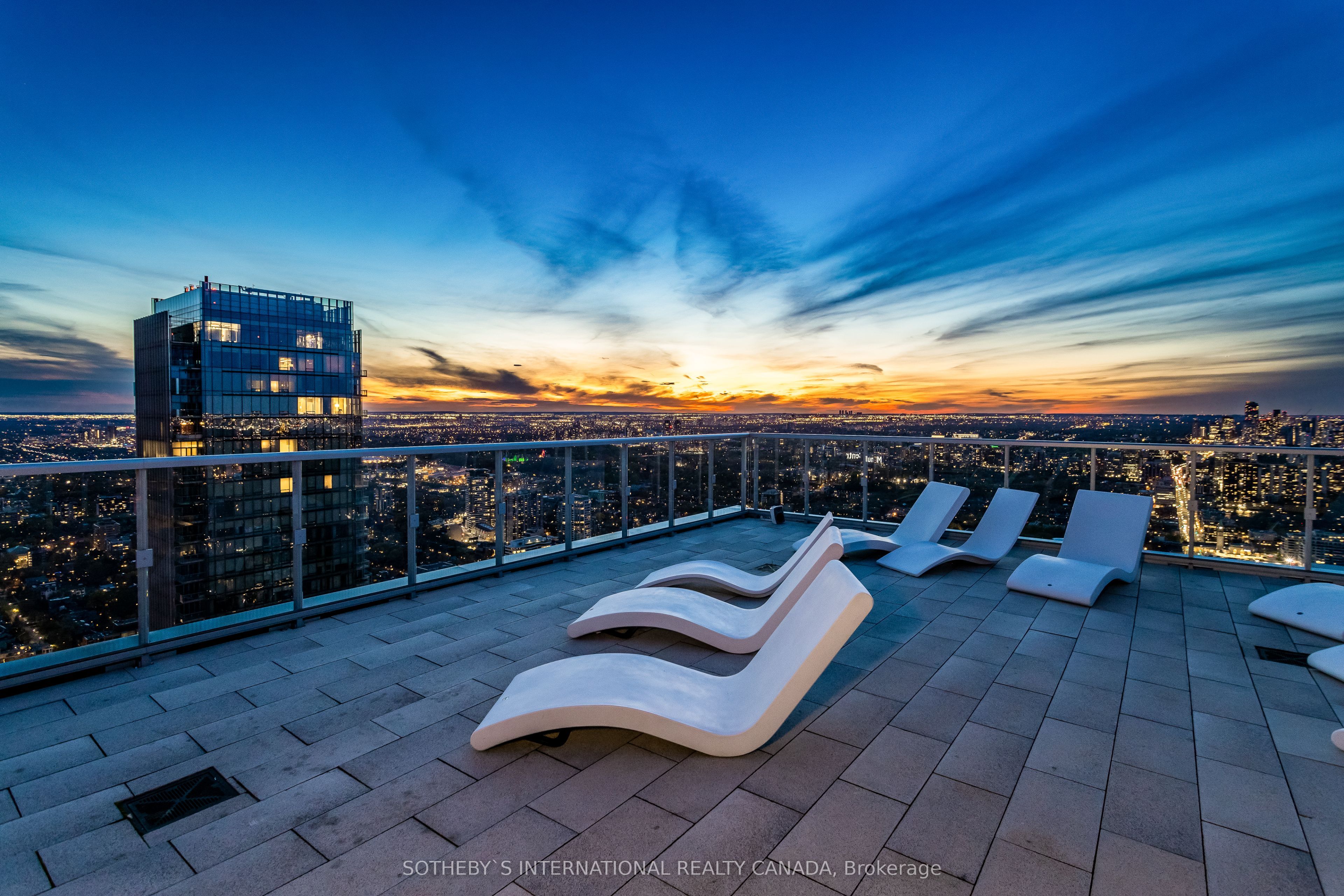 1 Yorkville Avenue #5405