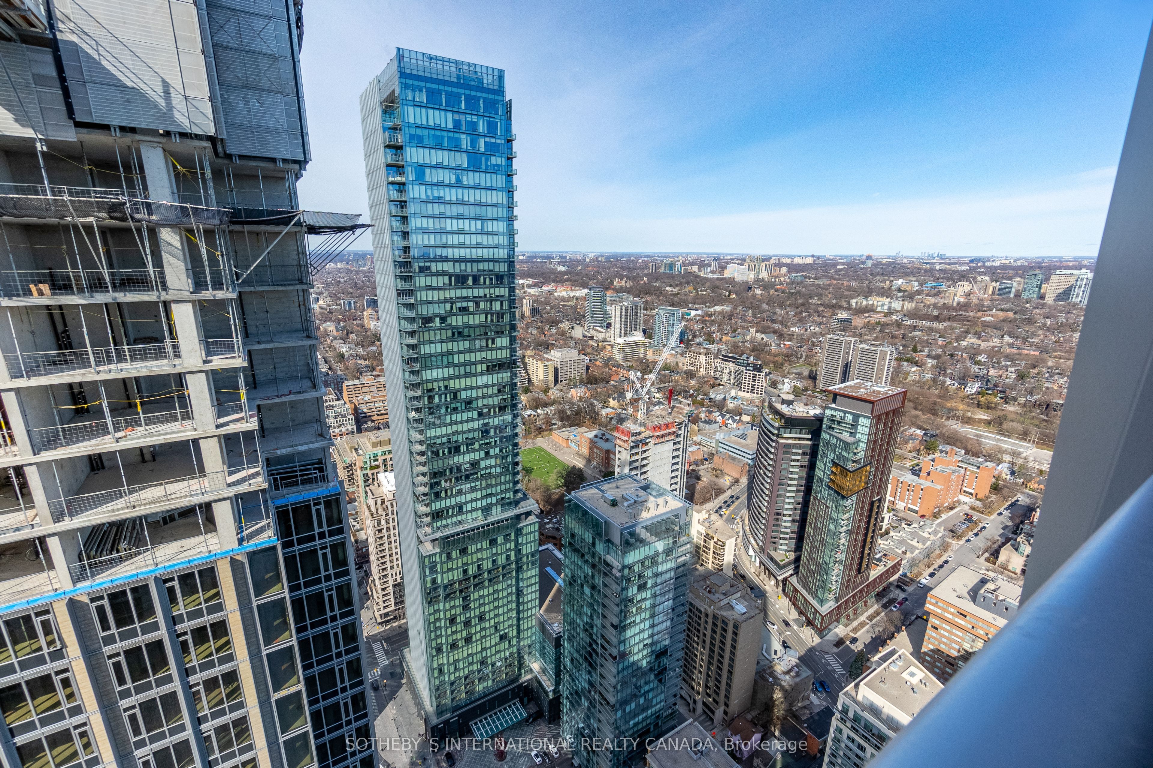 1 Yorkville Avenue #5405