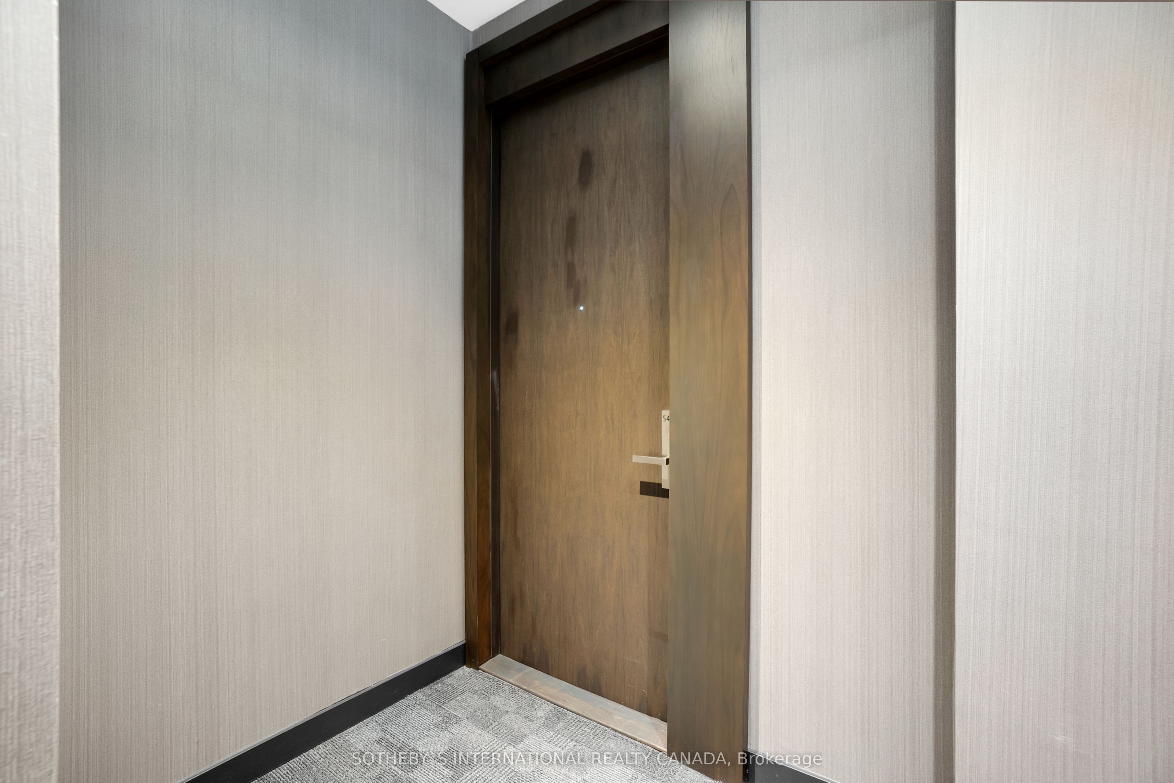 1 Yorkville Avenue #5405