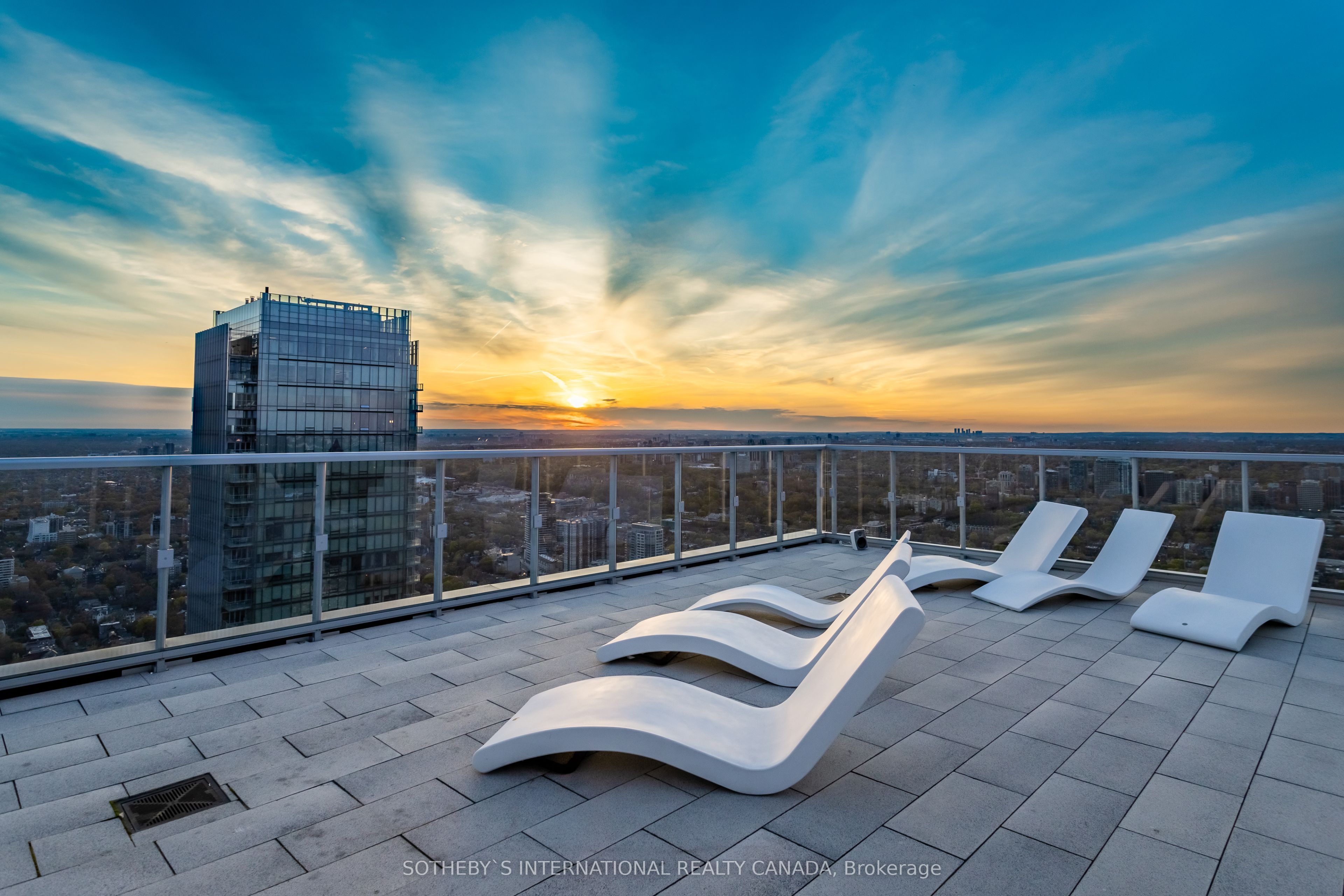 1 Yorkville Avenue #5405