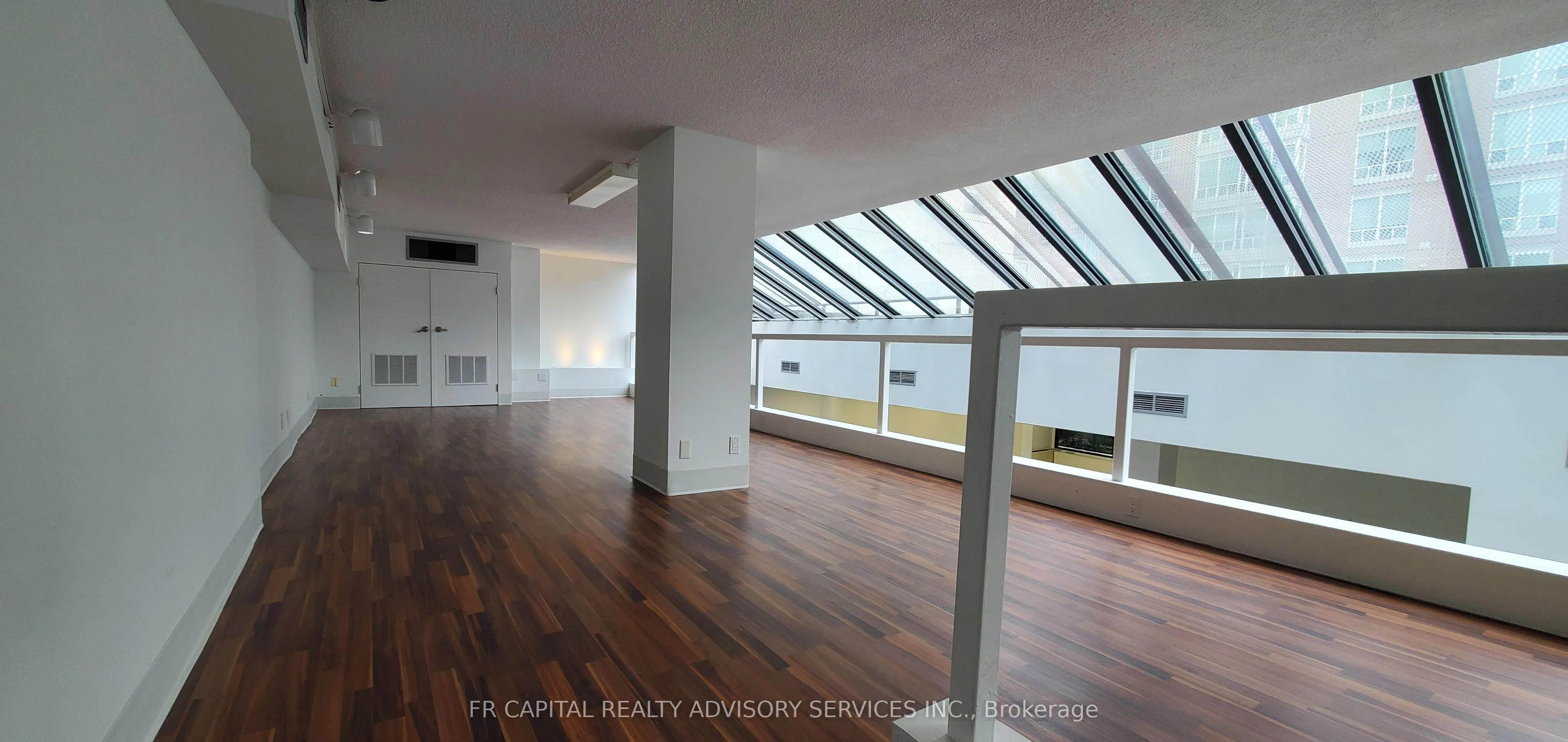 70 Yorkville Avenue, #30