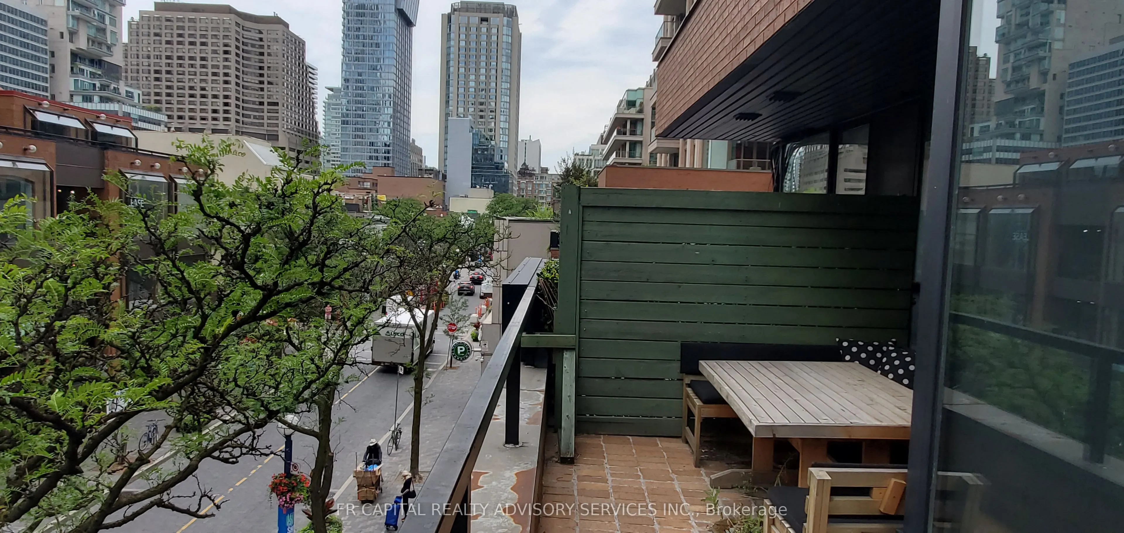 70 Yorkville Avenue, #30