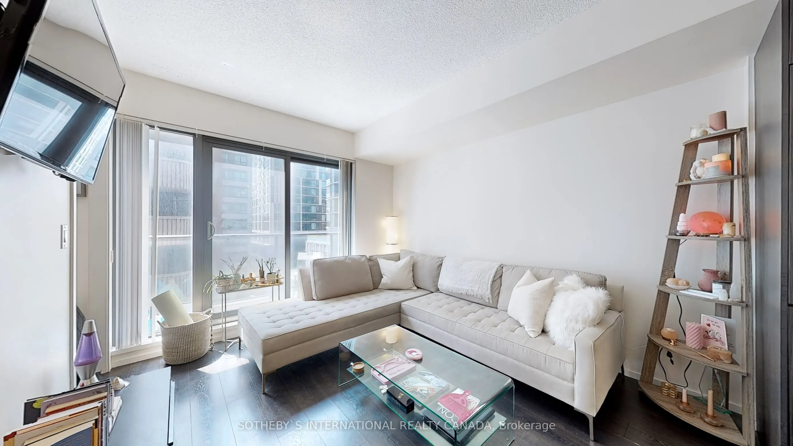 159 Dundas Street E #705