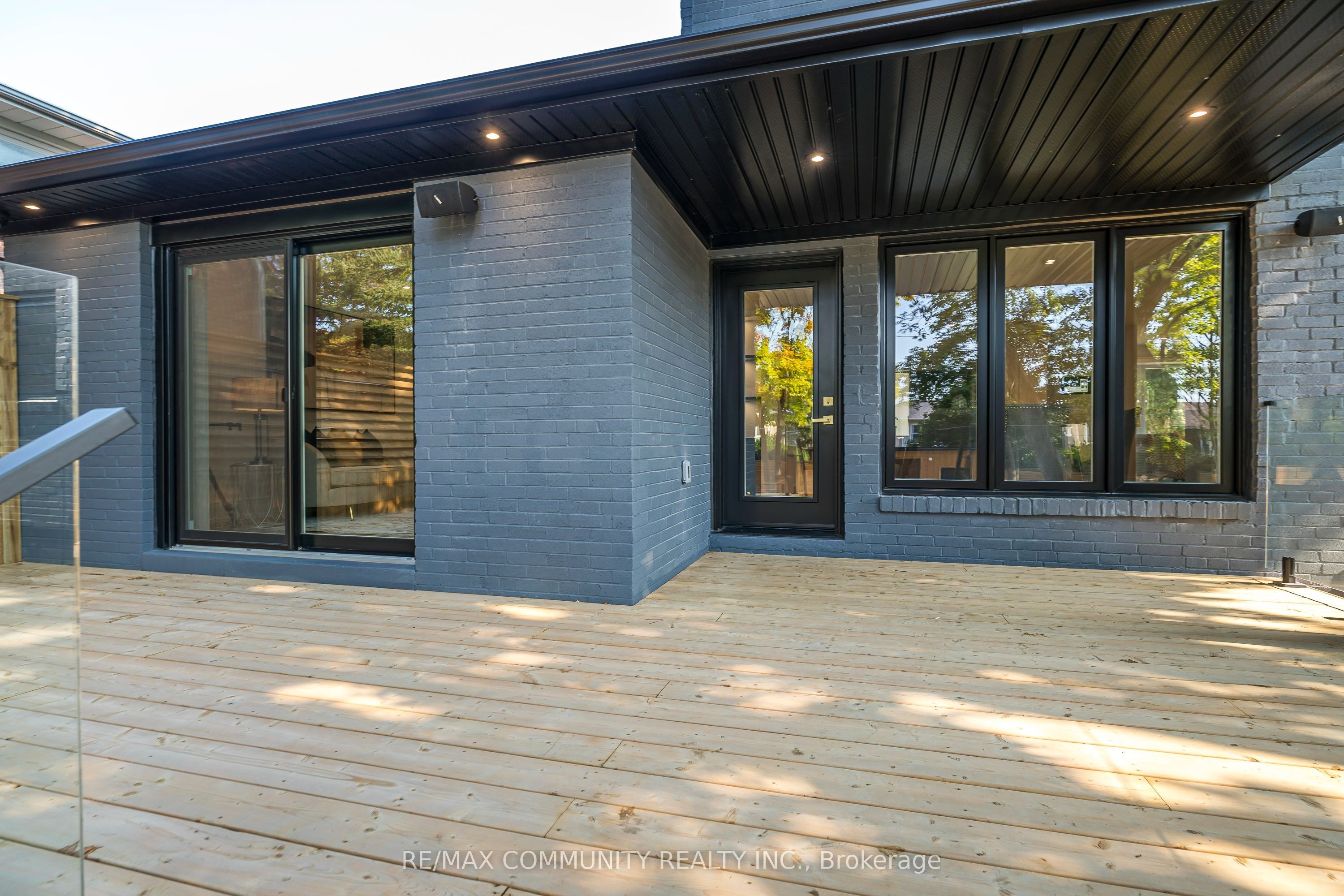 30 Kellythorne Drive