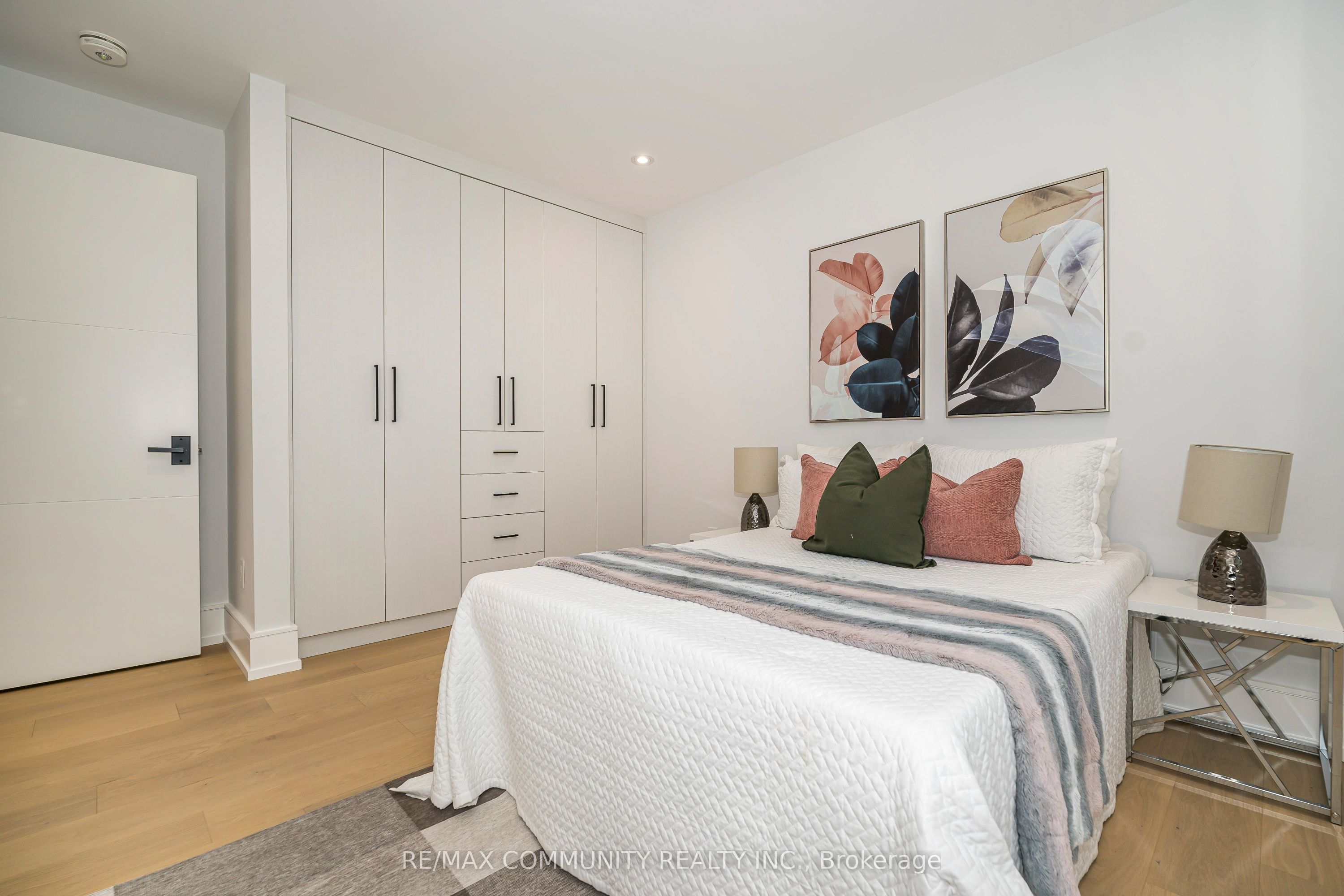 30 Kellythorne Drive