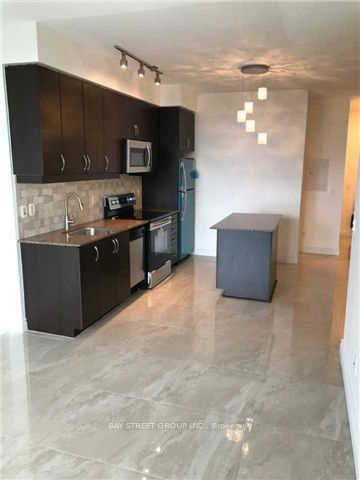 2885 Bayview Avenue #813