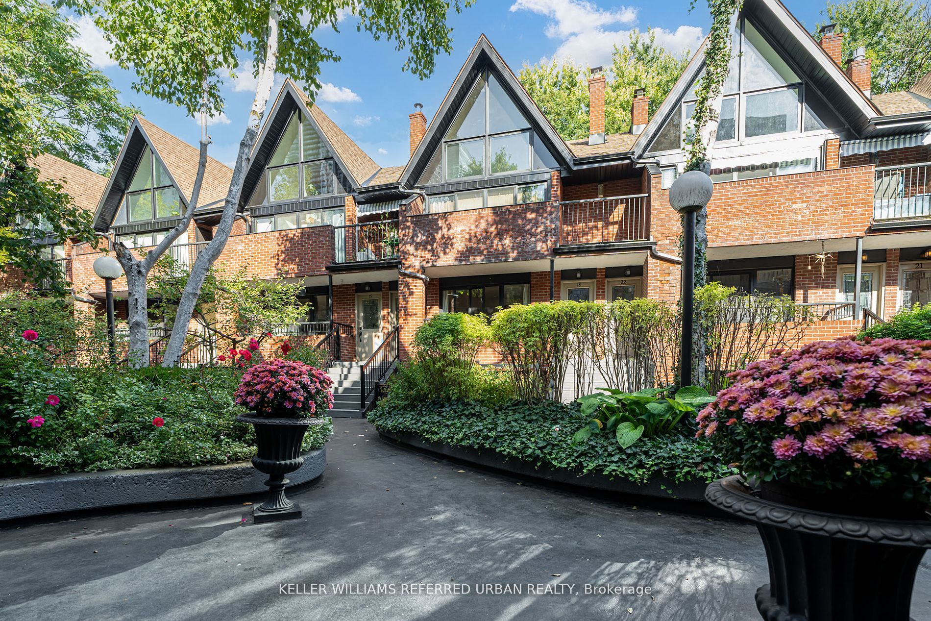 17 Pembroke Street #15