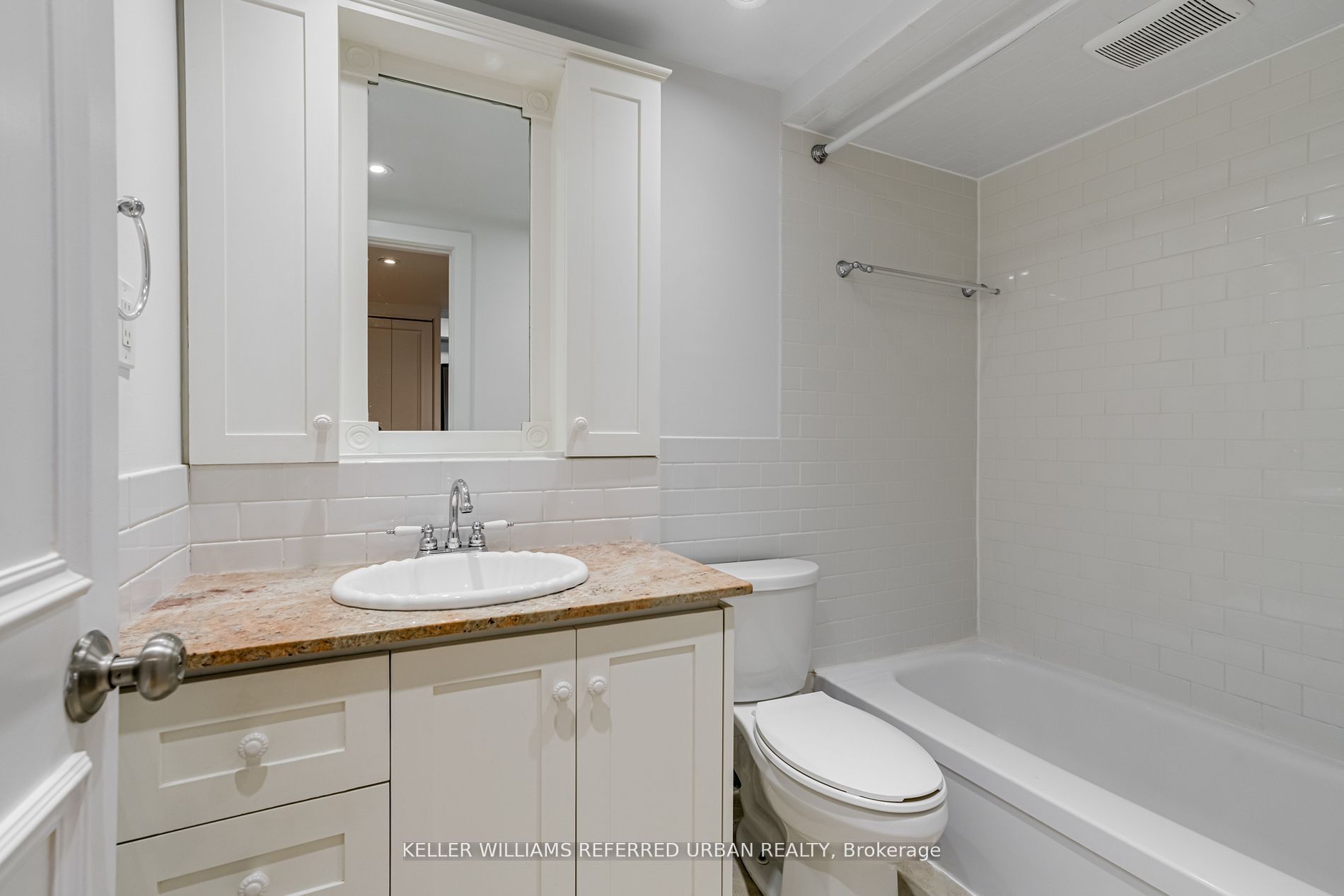 17 Pembroke Street #15