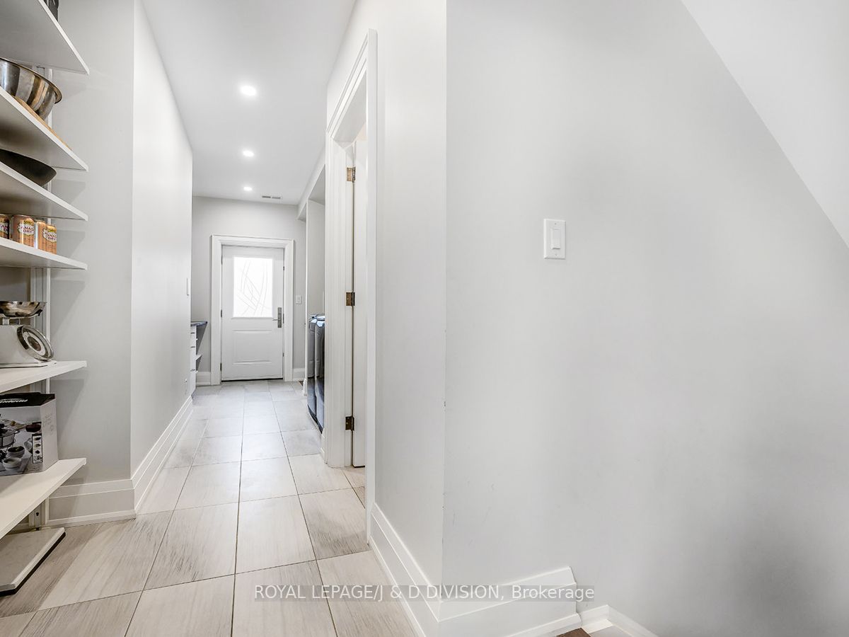 30 Broadleaf Road