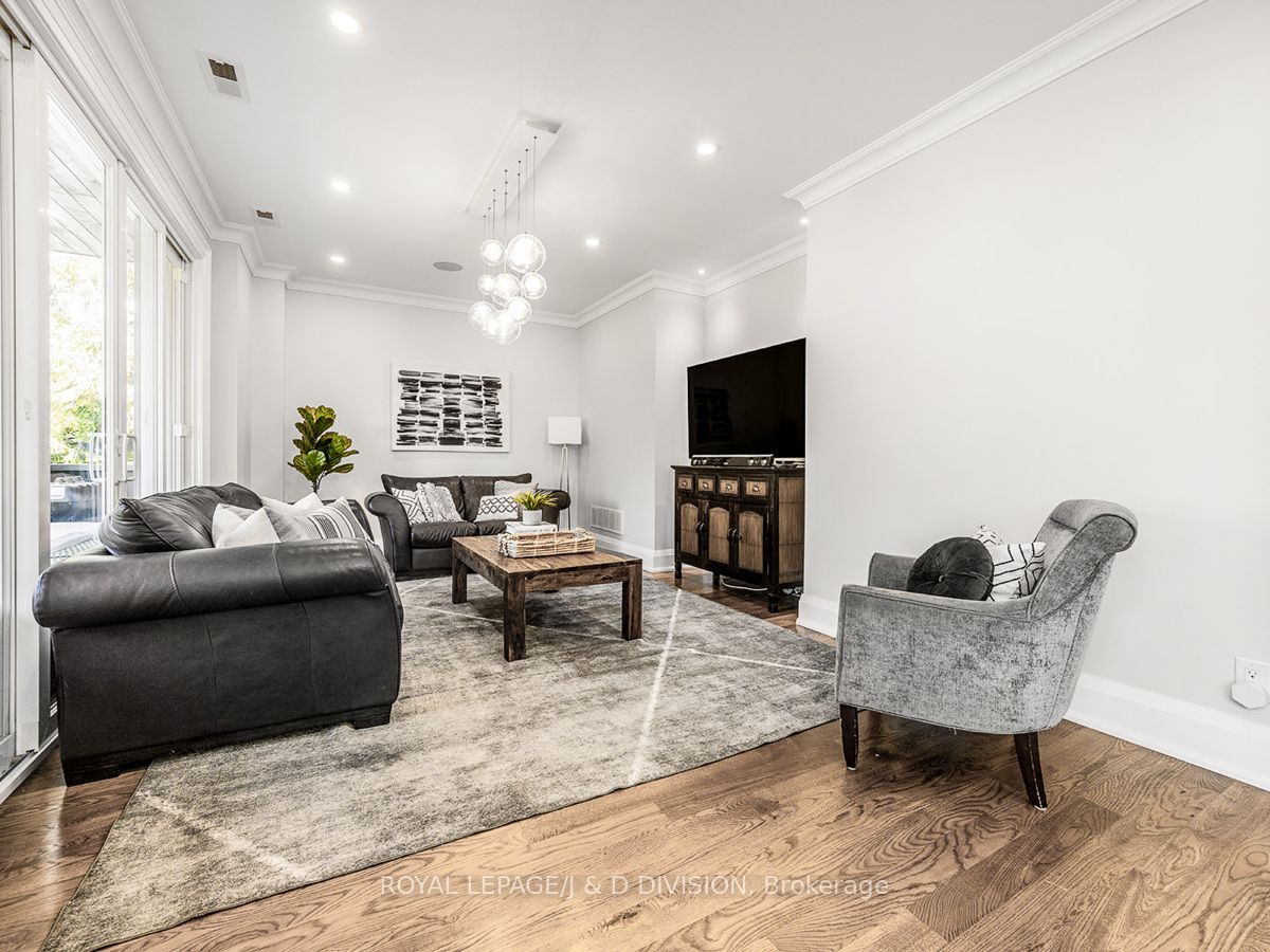 30 Broadleaf Road