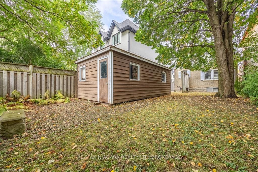 333 GLENGARRY Avenue