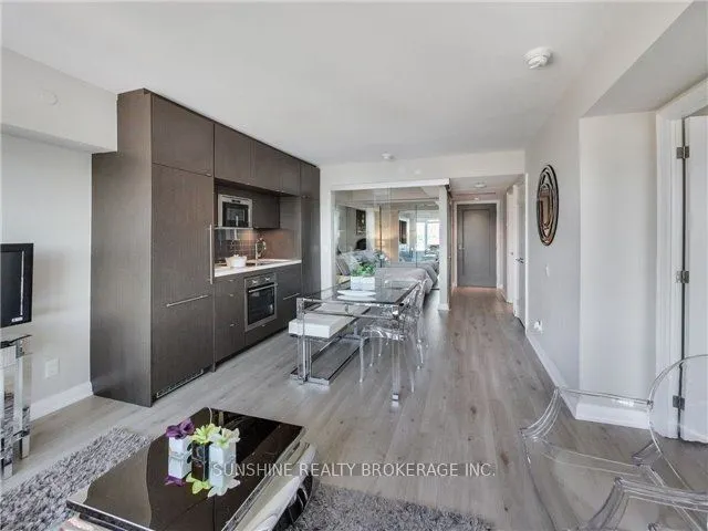 155 Yorkville Avenue, #1518