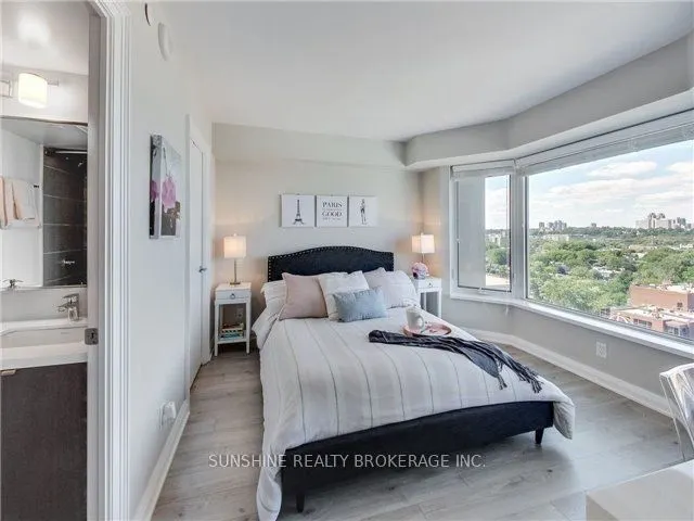 155 Yorkville Avenue, #1518