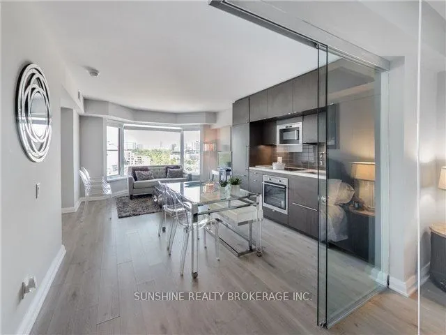 155 Yorkville Avenue, #1518