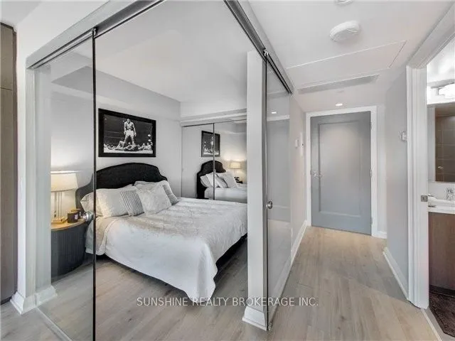 155 Yorkville Avenue, #1518