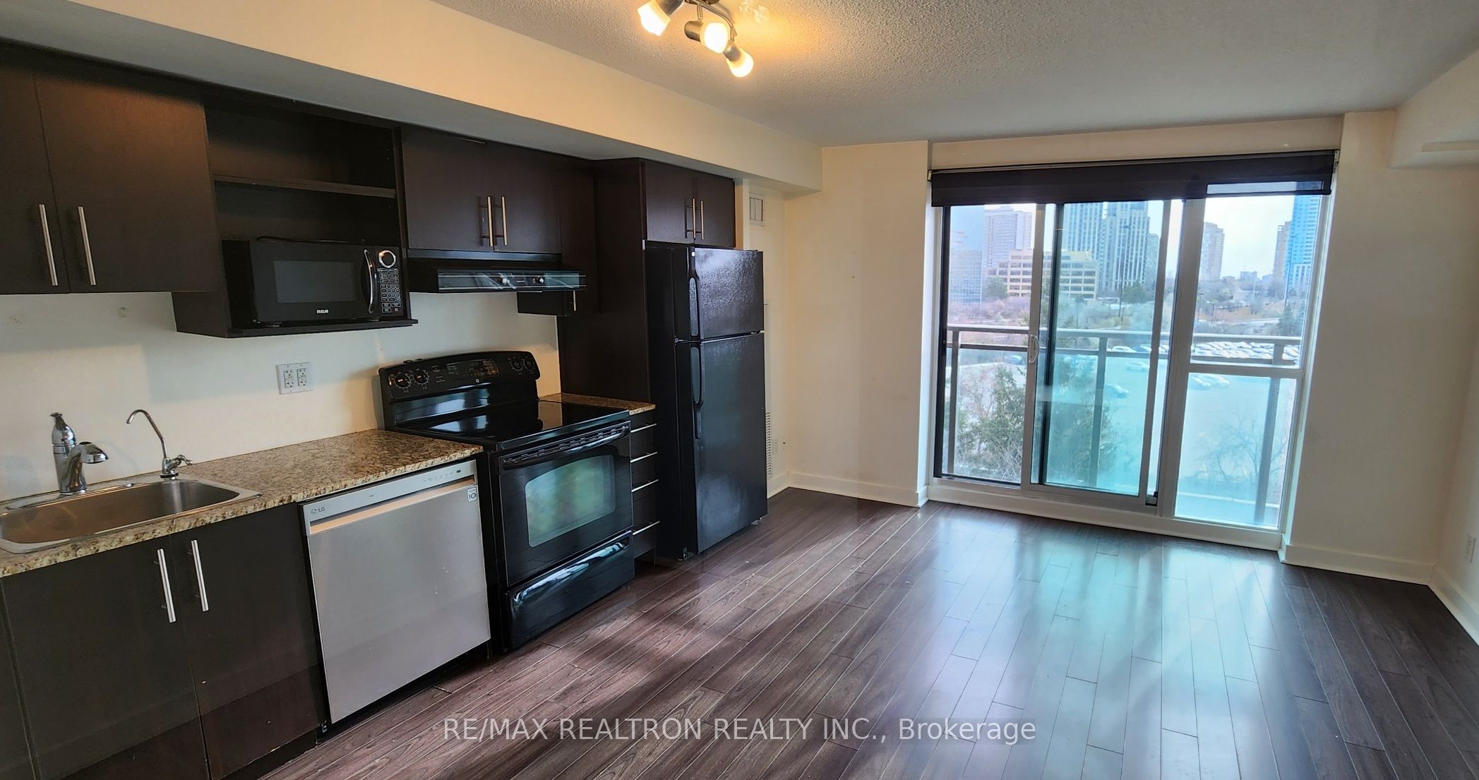 120 Dallimore Circle #417