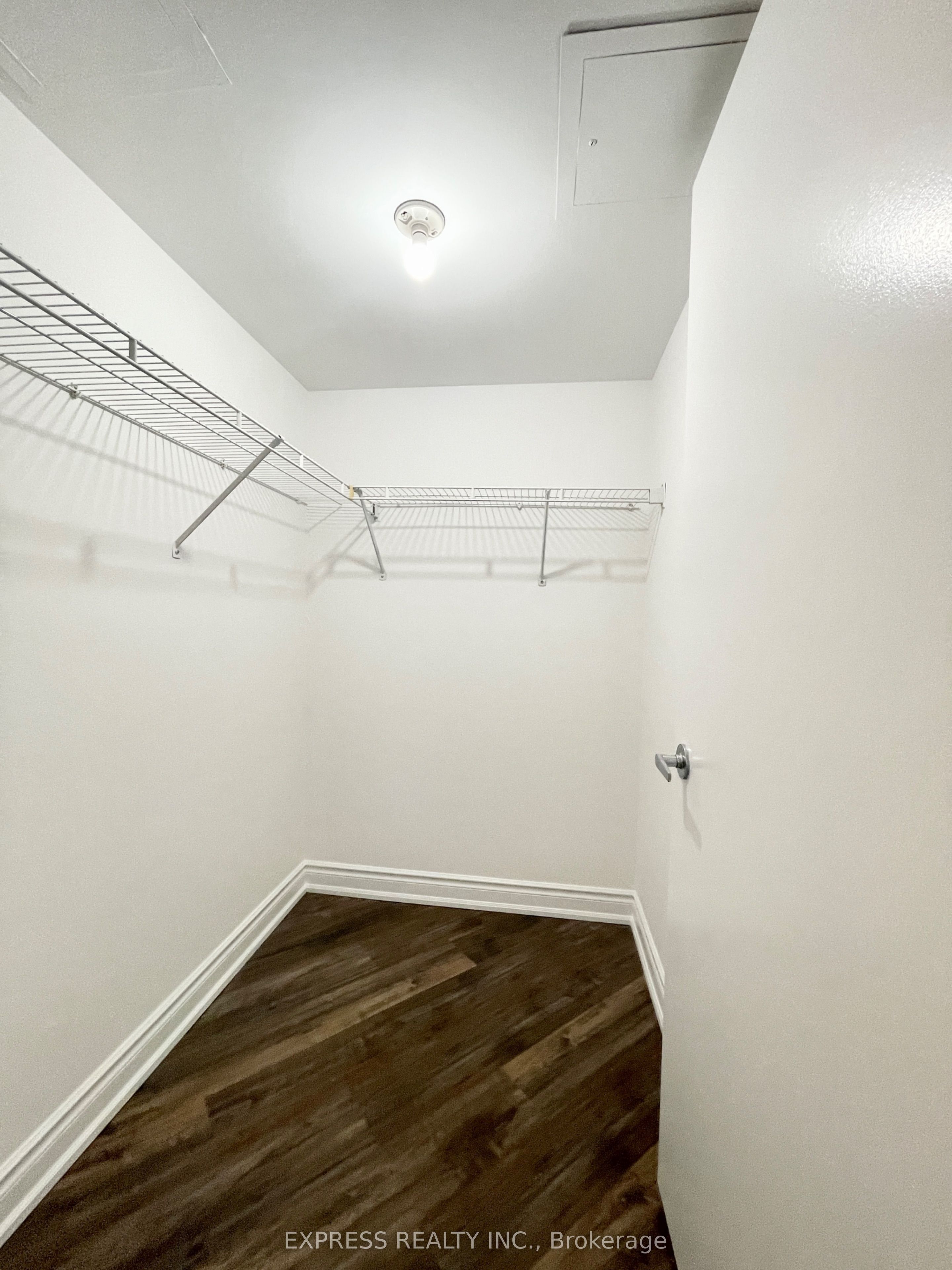 361 Front Street W #512