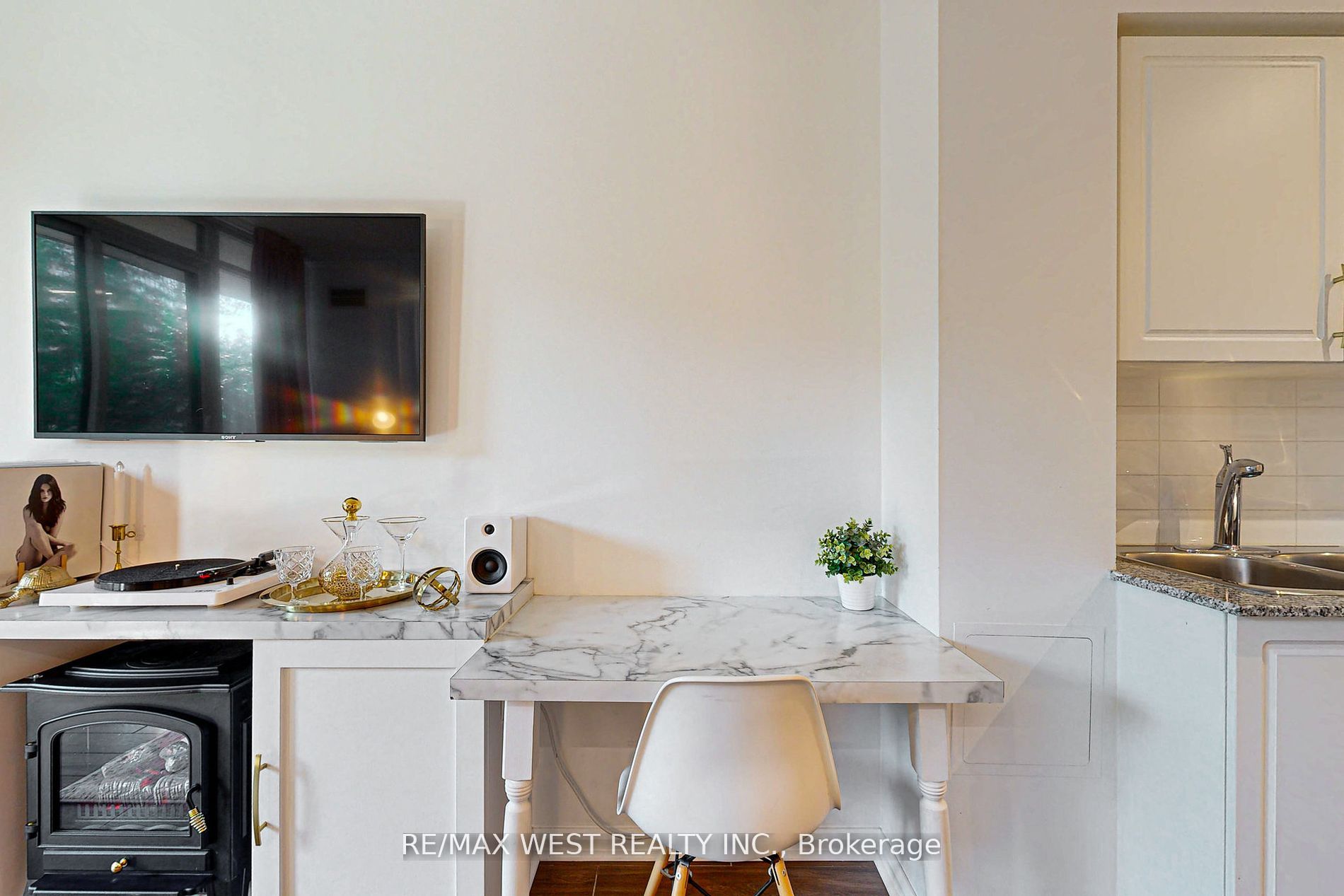 209 Fort York Boulevard #355