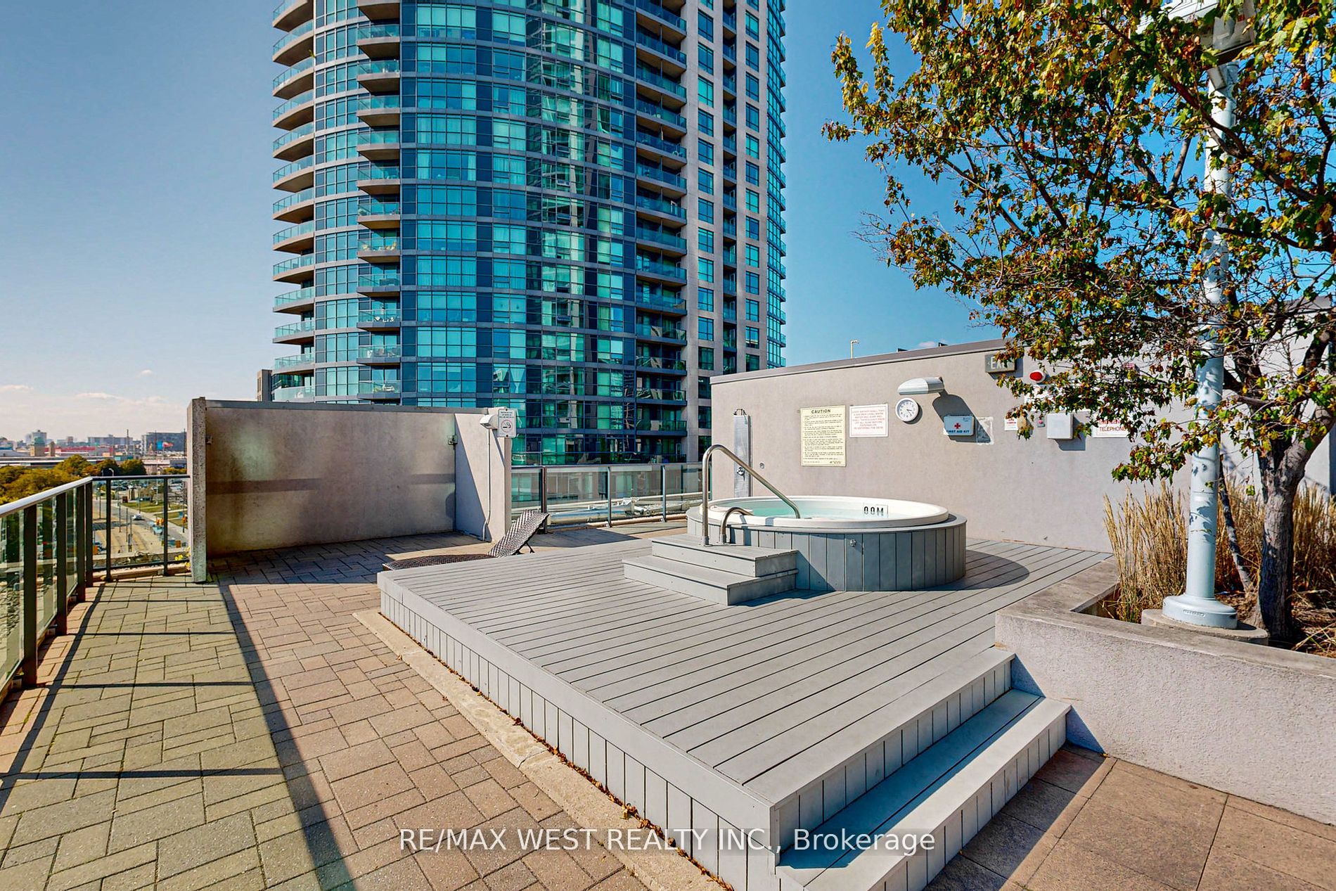 209 Fort York Boulevard #355