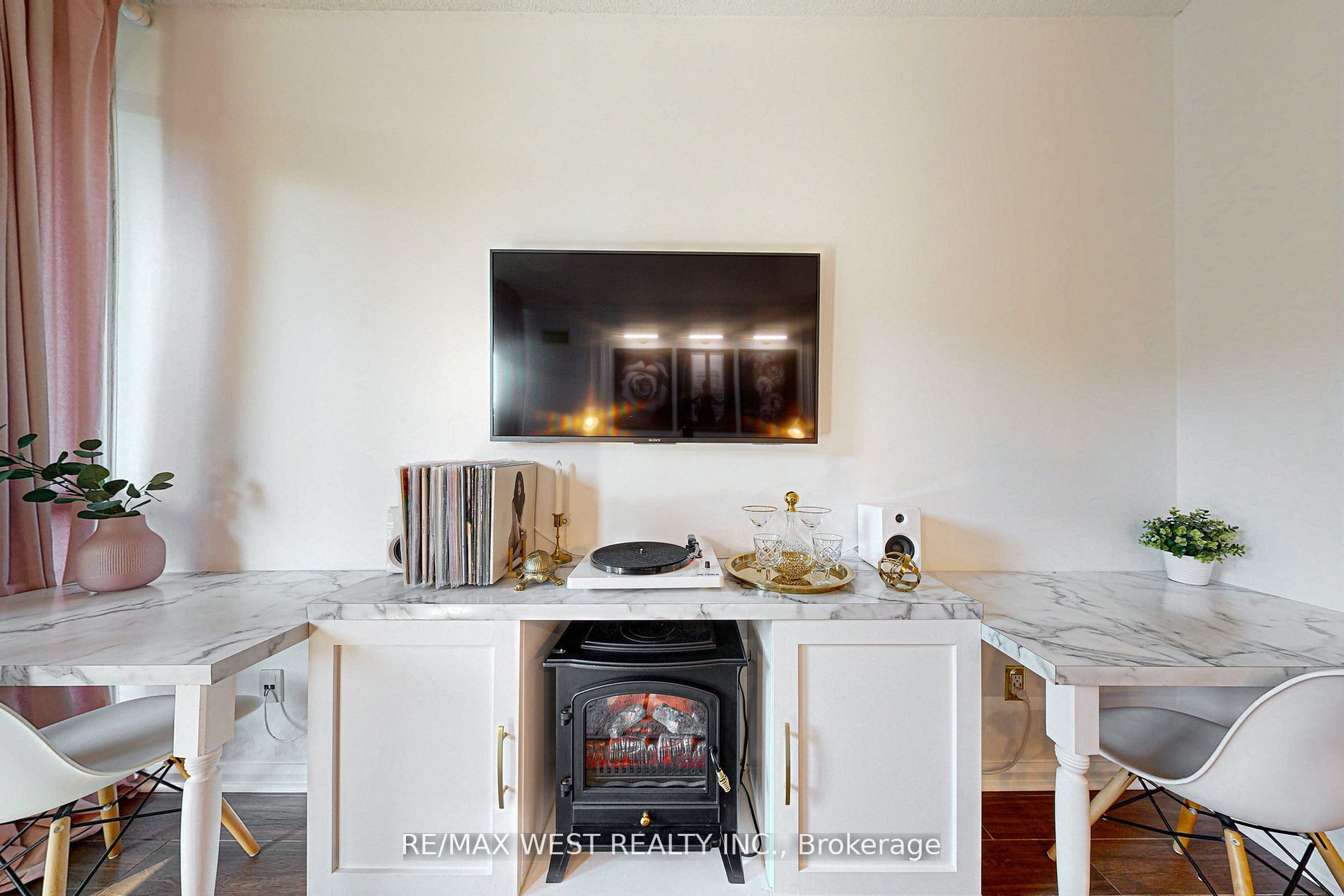 209 Fort York Boulevard #355